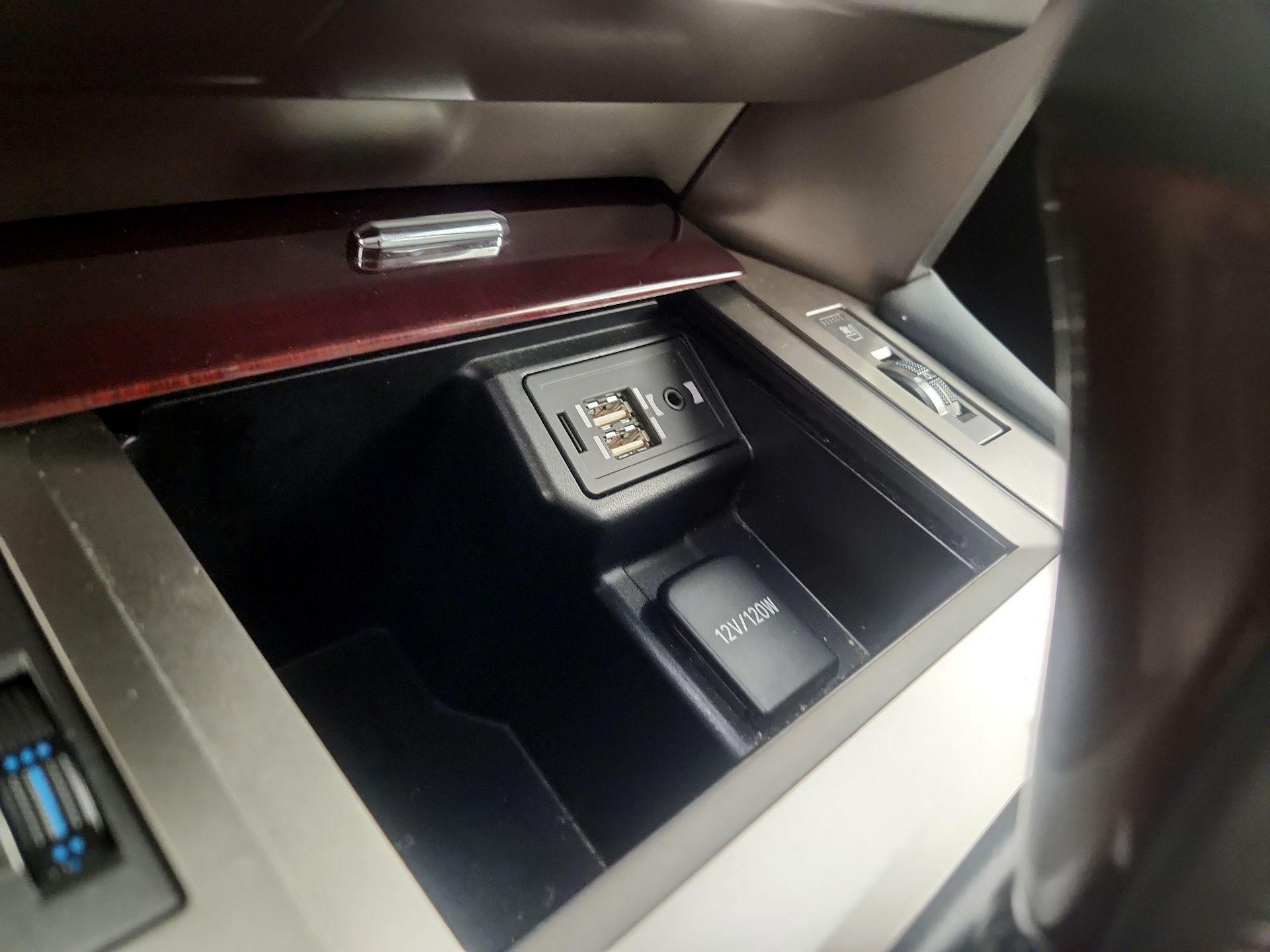 Thumbnail: 2019 Lexus GX - 19