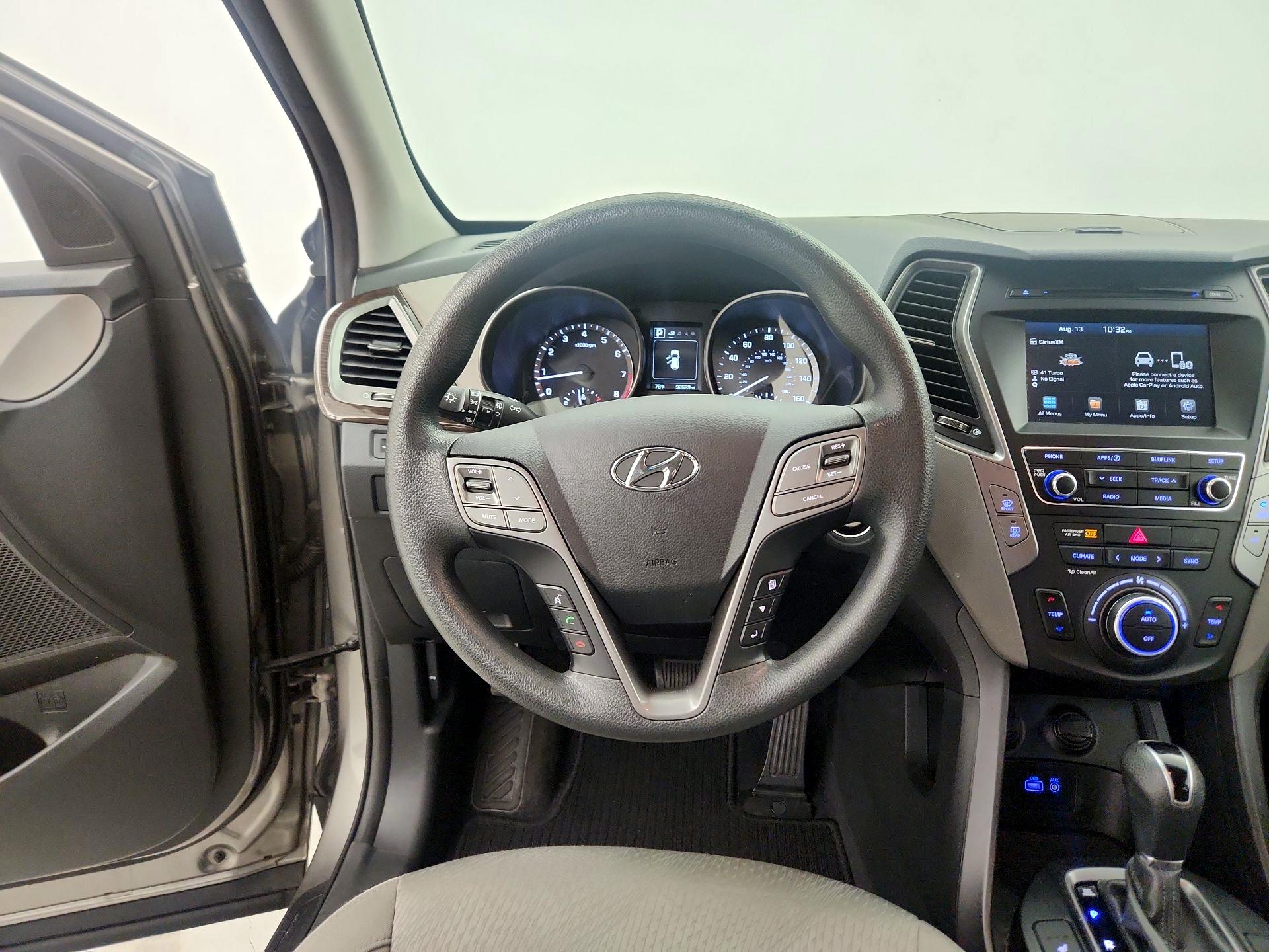 Thumbnail: 2018 Hyundai Santa Fe - 10