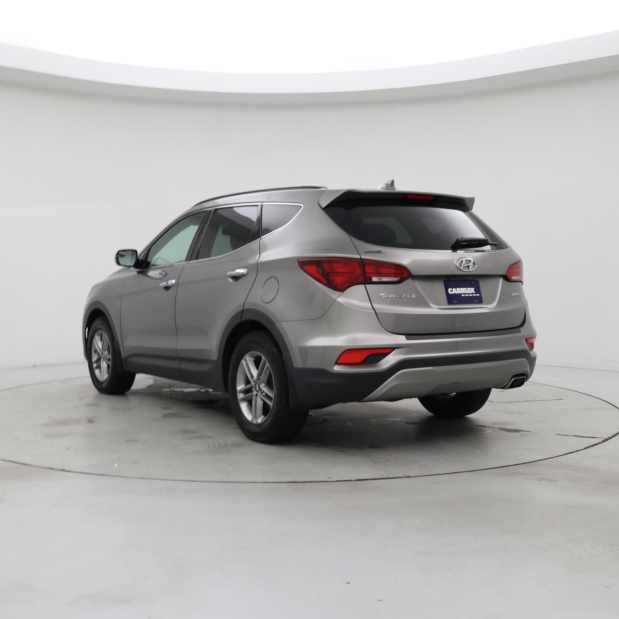 Thumbnail: 2018 Hyundai Santa Fe - 2