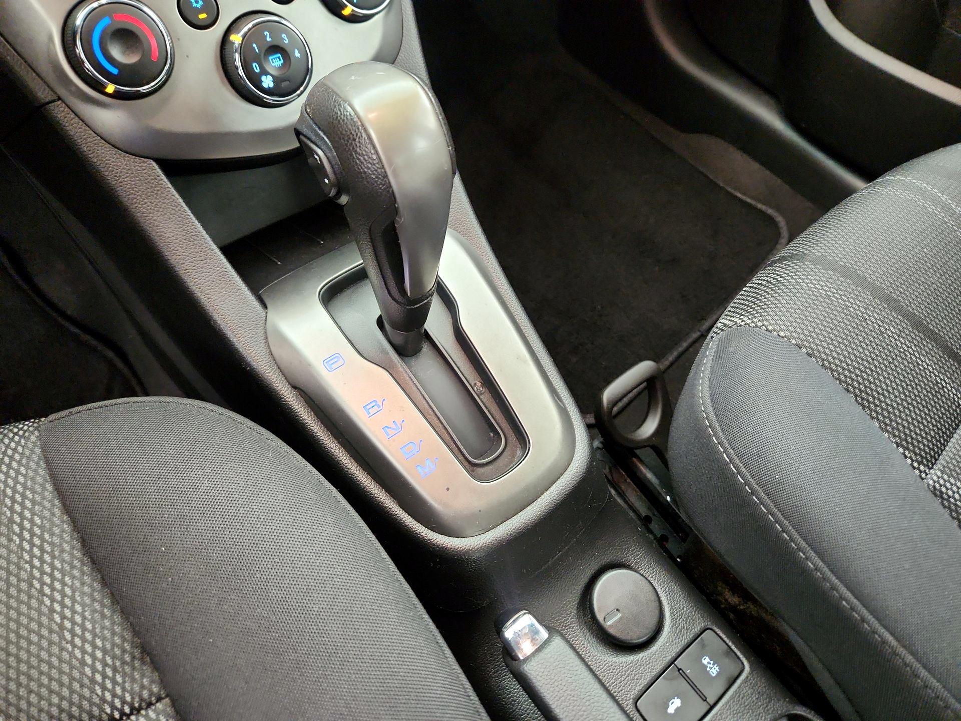 Thumbnail: 2014 Chevrolet Sonic - 16