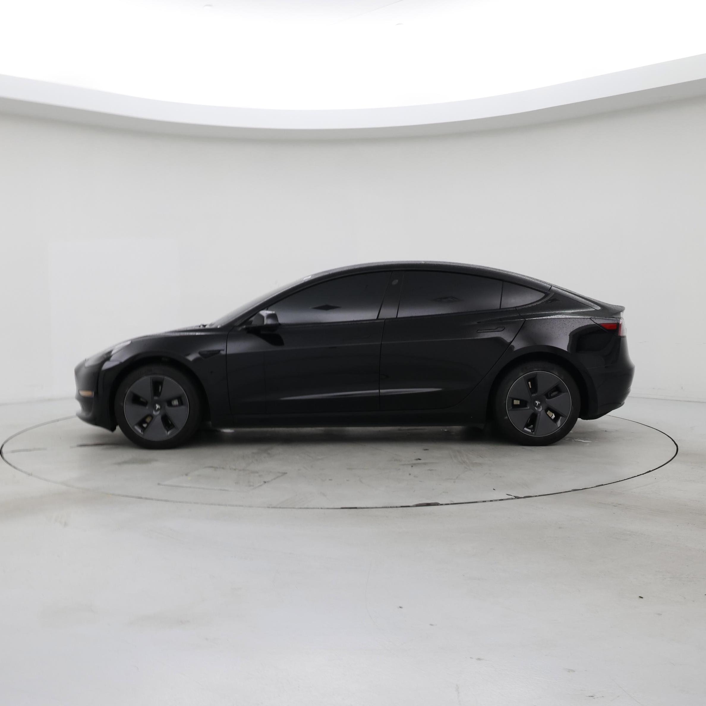 Thumbnail: 2023 Tesla Model 3 - 3