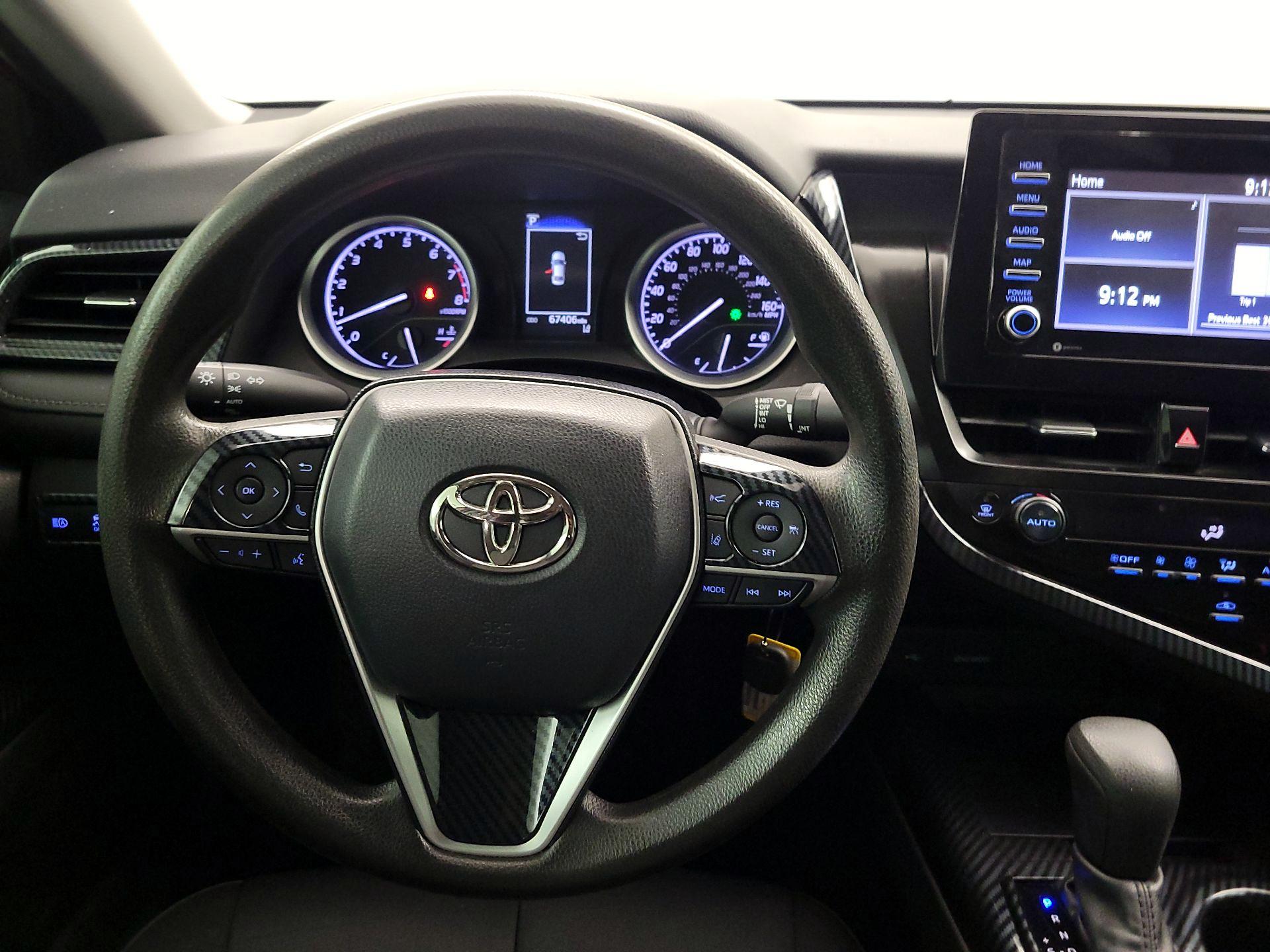 Thumbnail: 2022 Toyota Camry - 10
