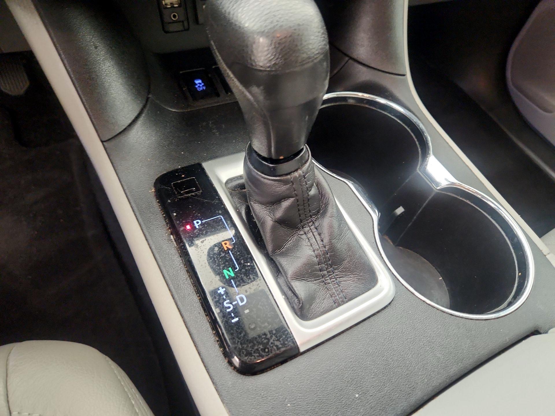 Thumbnail: 2019 Toyota Highlander - 17