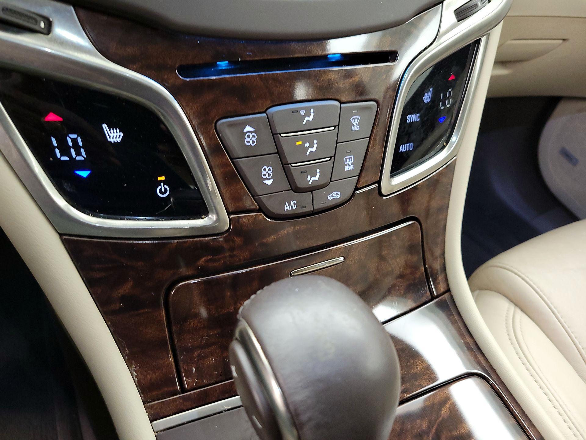 Thumbnail: 2014 Buick LaCrosse - 17