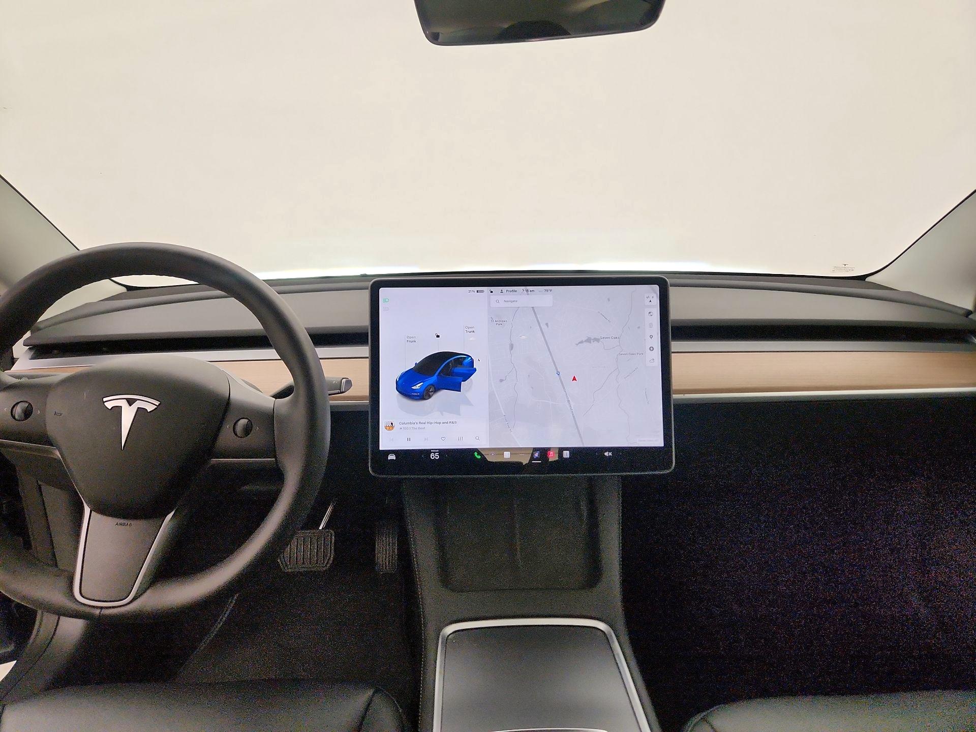 Thumbnail: 2023 Tesla Model 3 - 9