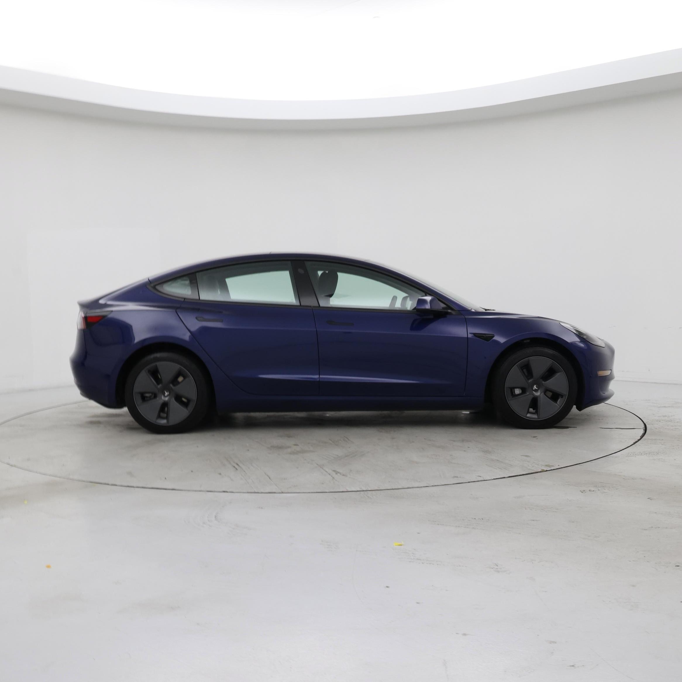 Thumbnail: 2023 Tesla Model 3 - 7