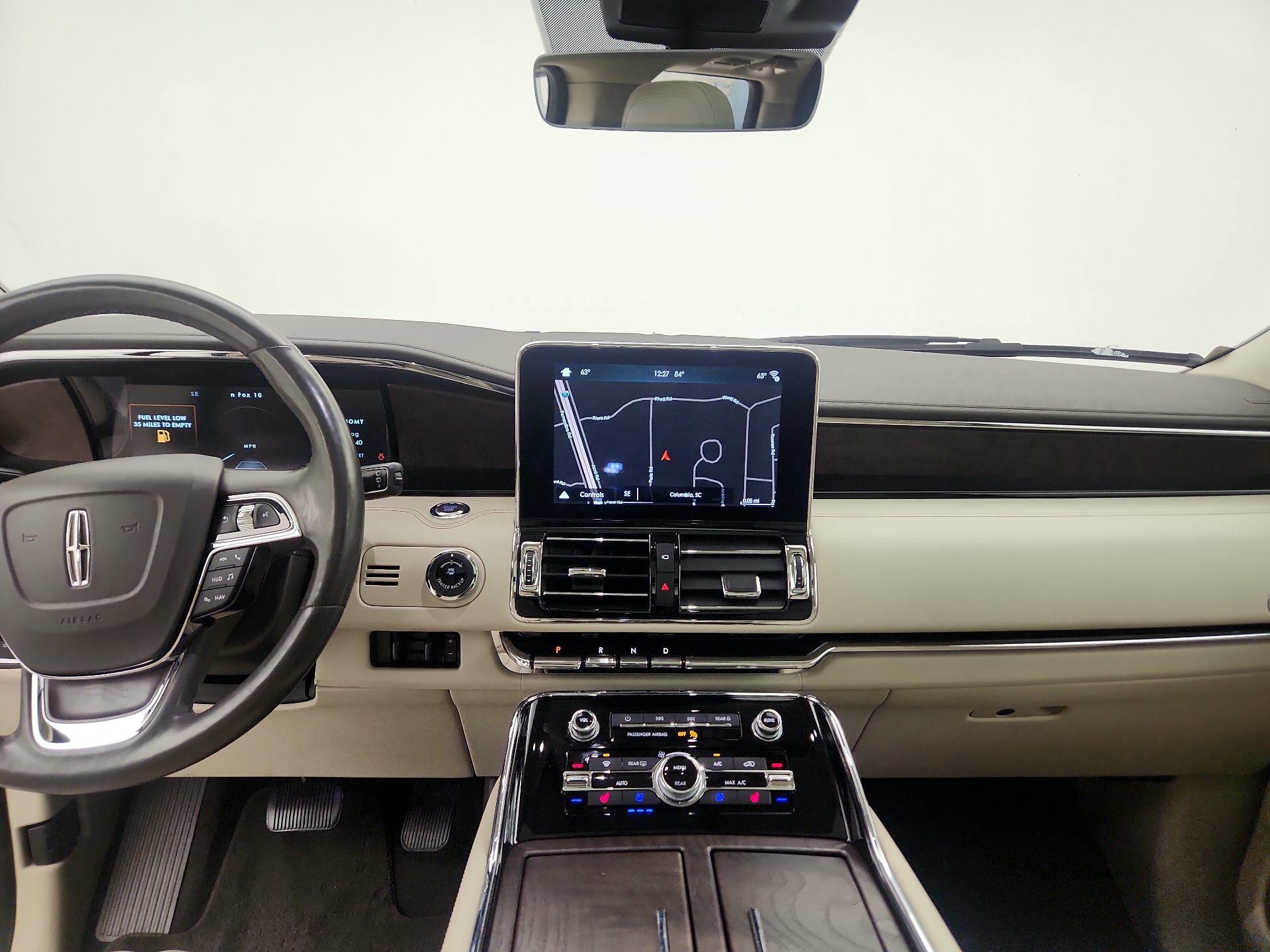 Thumbnail: 2019 Lincoln Navigator L - 9