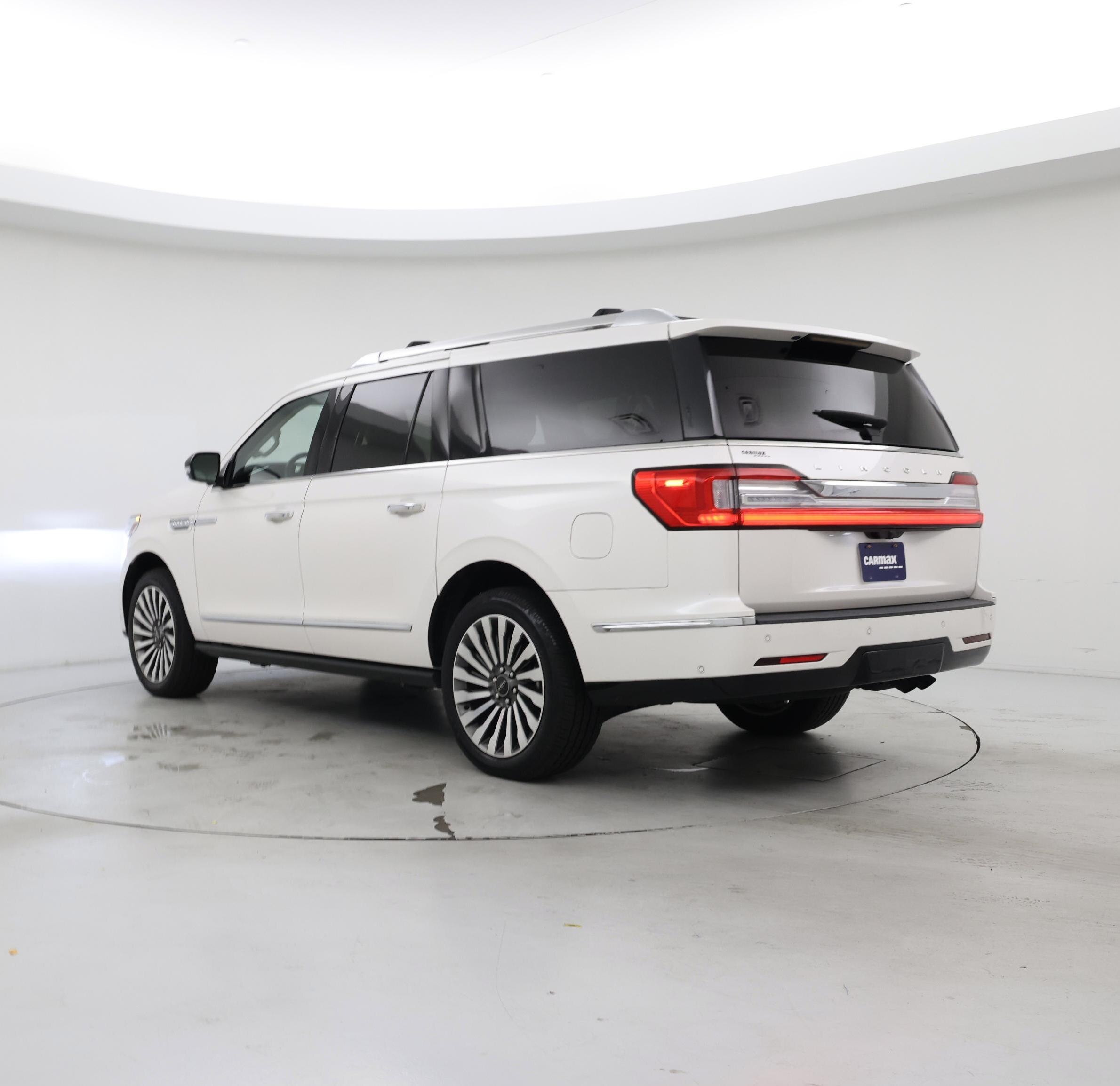 Thumbnail: 2019 Lincoln Navigator L - 2