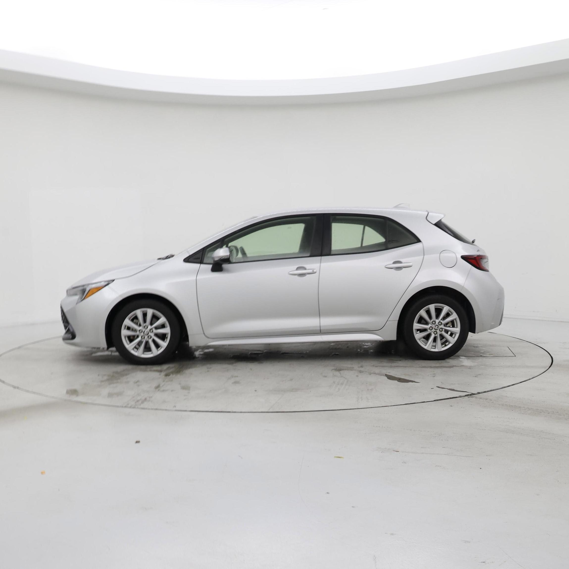 Thumbnail: 2023 Toyota Corolla - 3