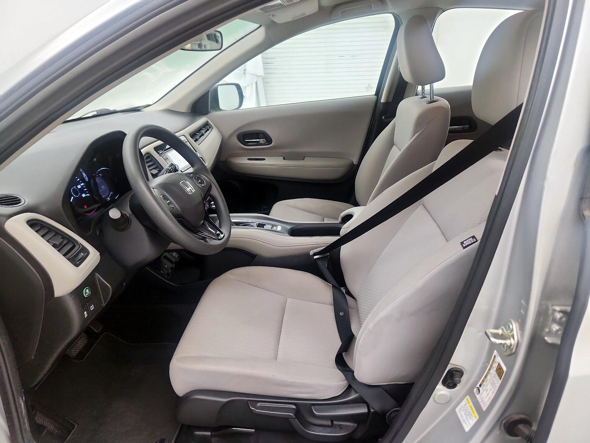 Thumbnail: 2016 Honda HR-V - 11