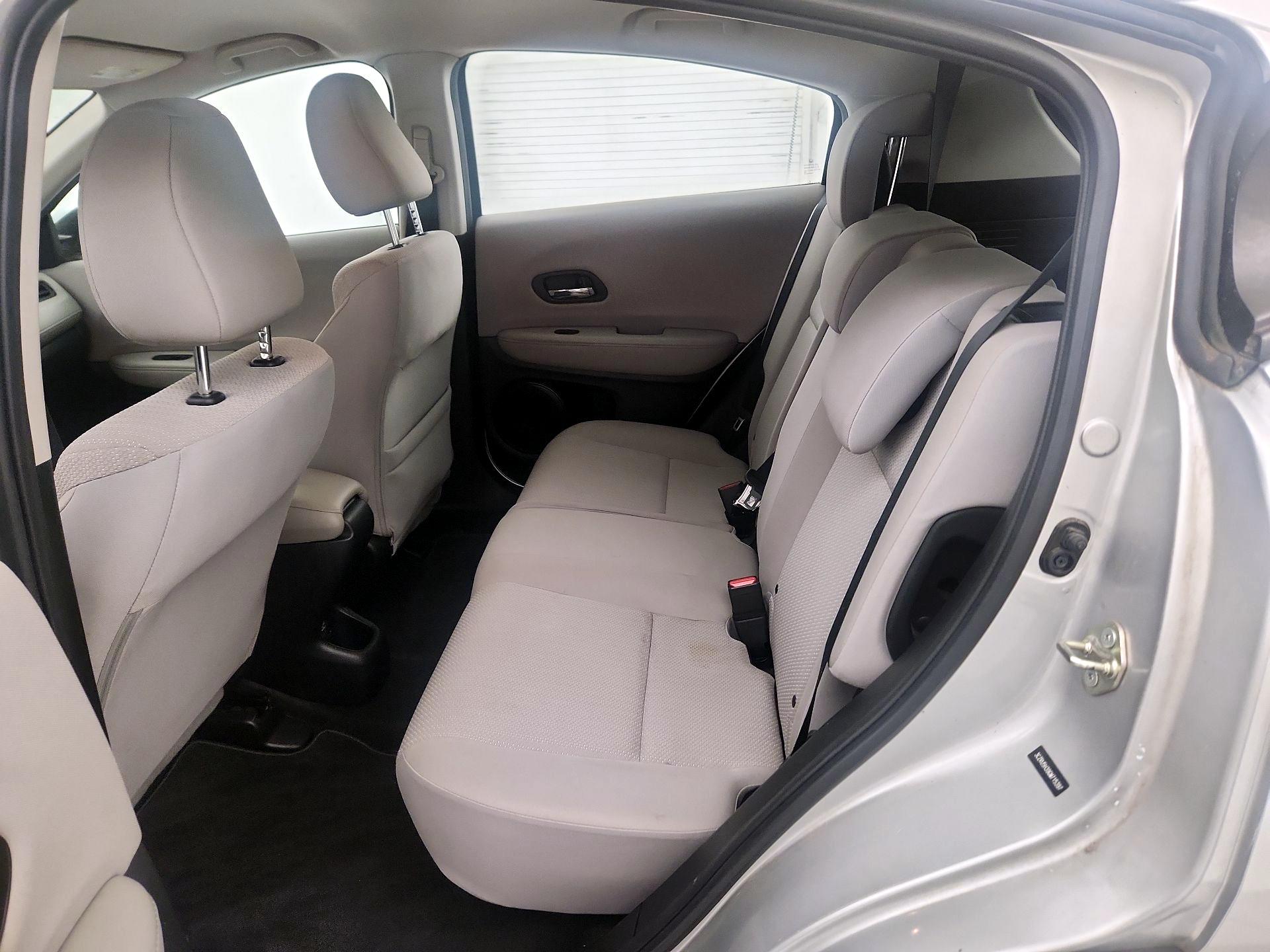 Thumbnail: 2016 Honda HR-V - 19