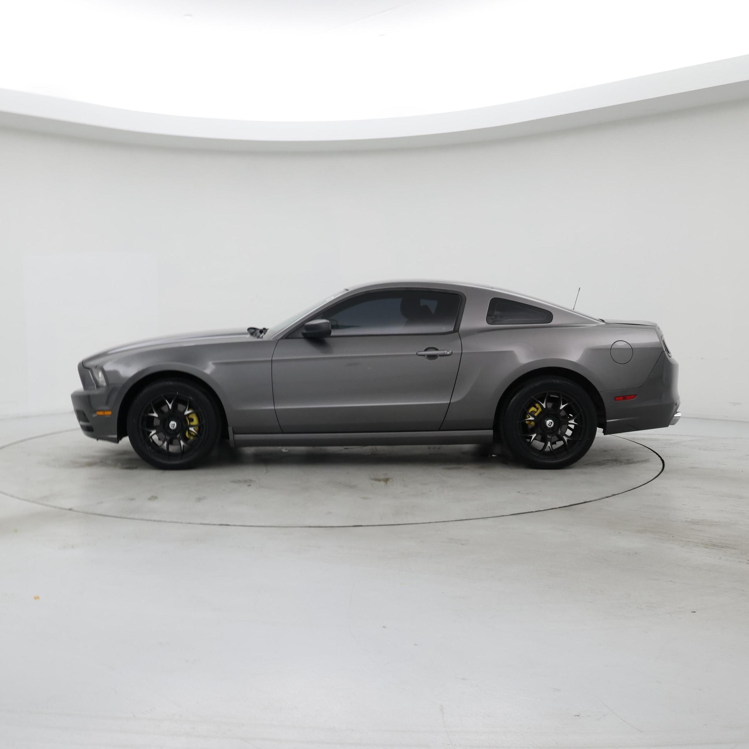 Thumbnail: 2014 Ford Mustang - 3