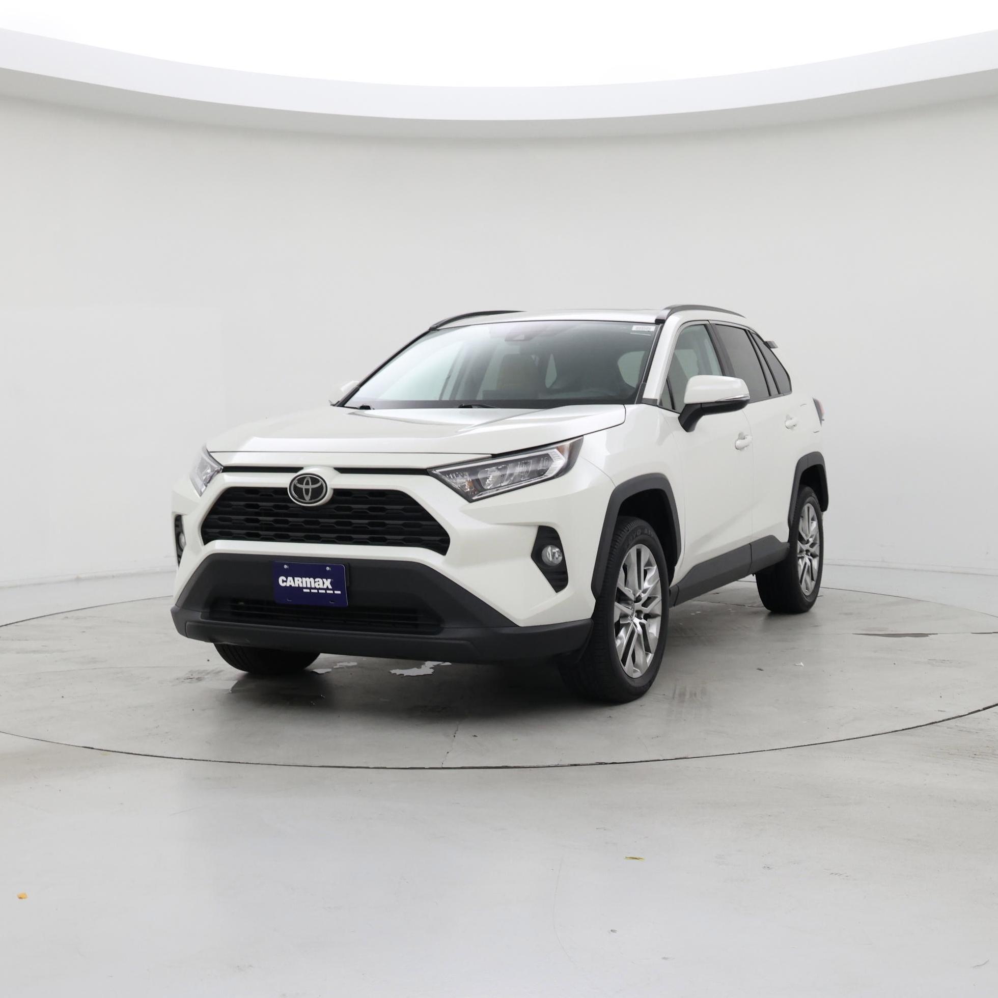 Thumbnail: 2021 Toyota RAV4 - 4