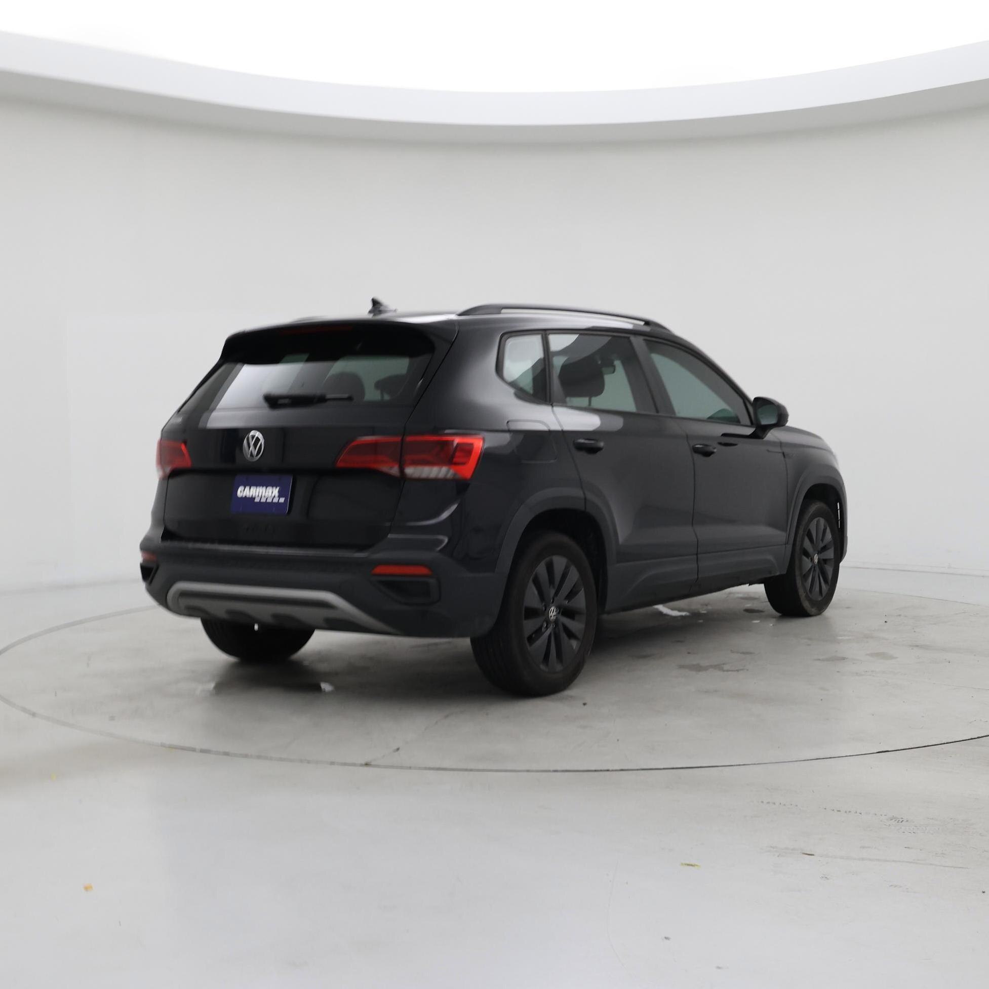 Thumbnail: 2023 Volkswagen Taos - 8