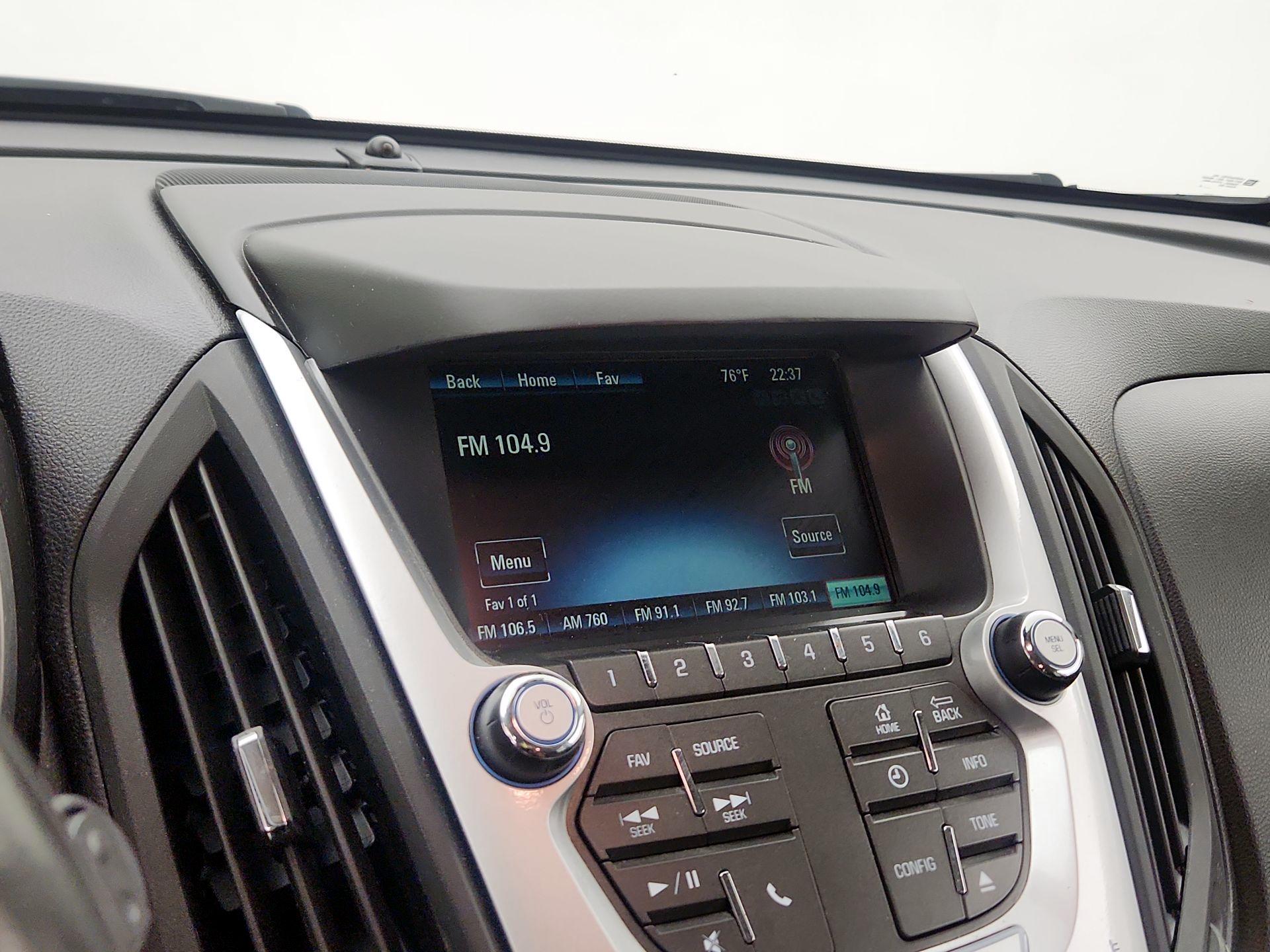 Thumbnail: 2015 Chevrolet Equinox - 14