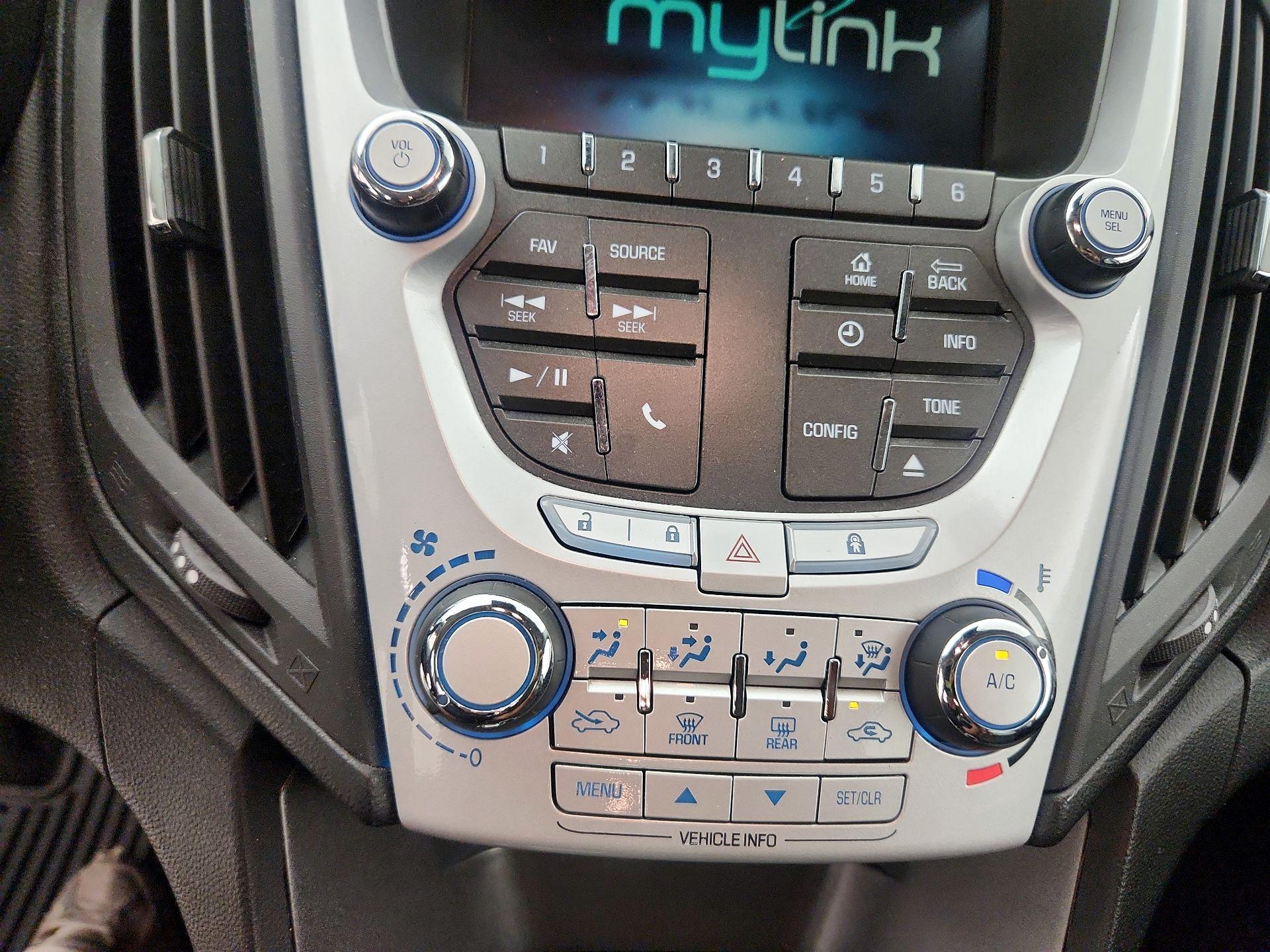 Thumbnail: 2015 Chevrolet Equinox - 15
