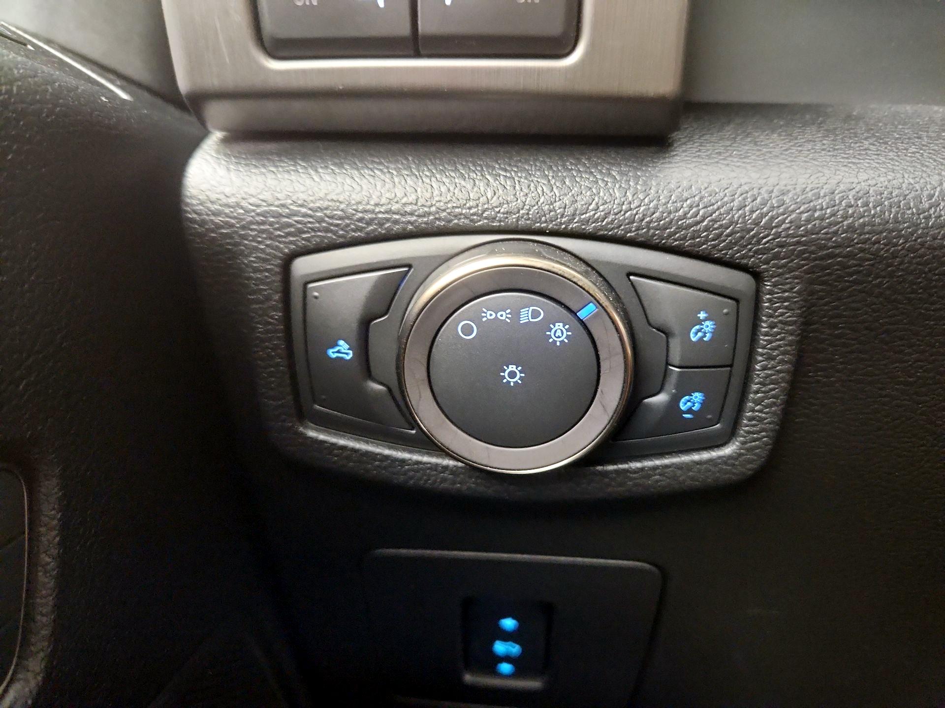 Thumbnail: 2018 Ford F-150 - 13