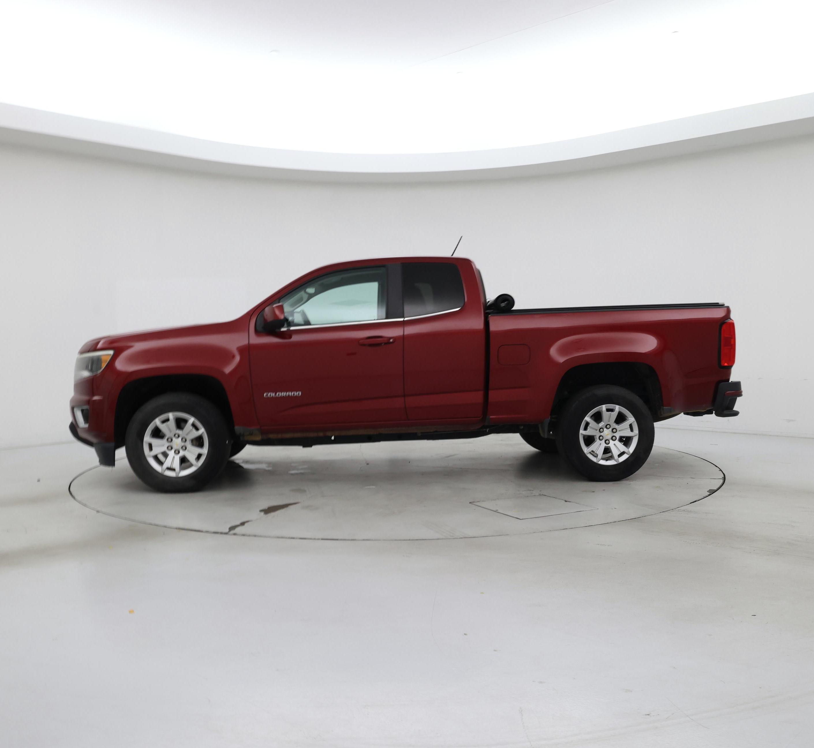 Thumbnail: 2017 Chevrolet Colorado - 3