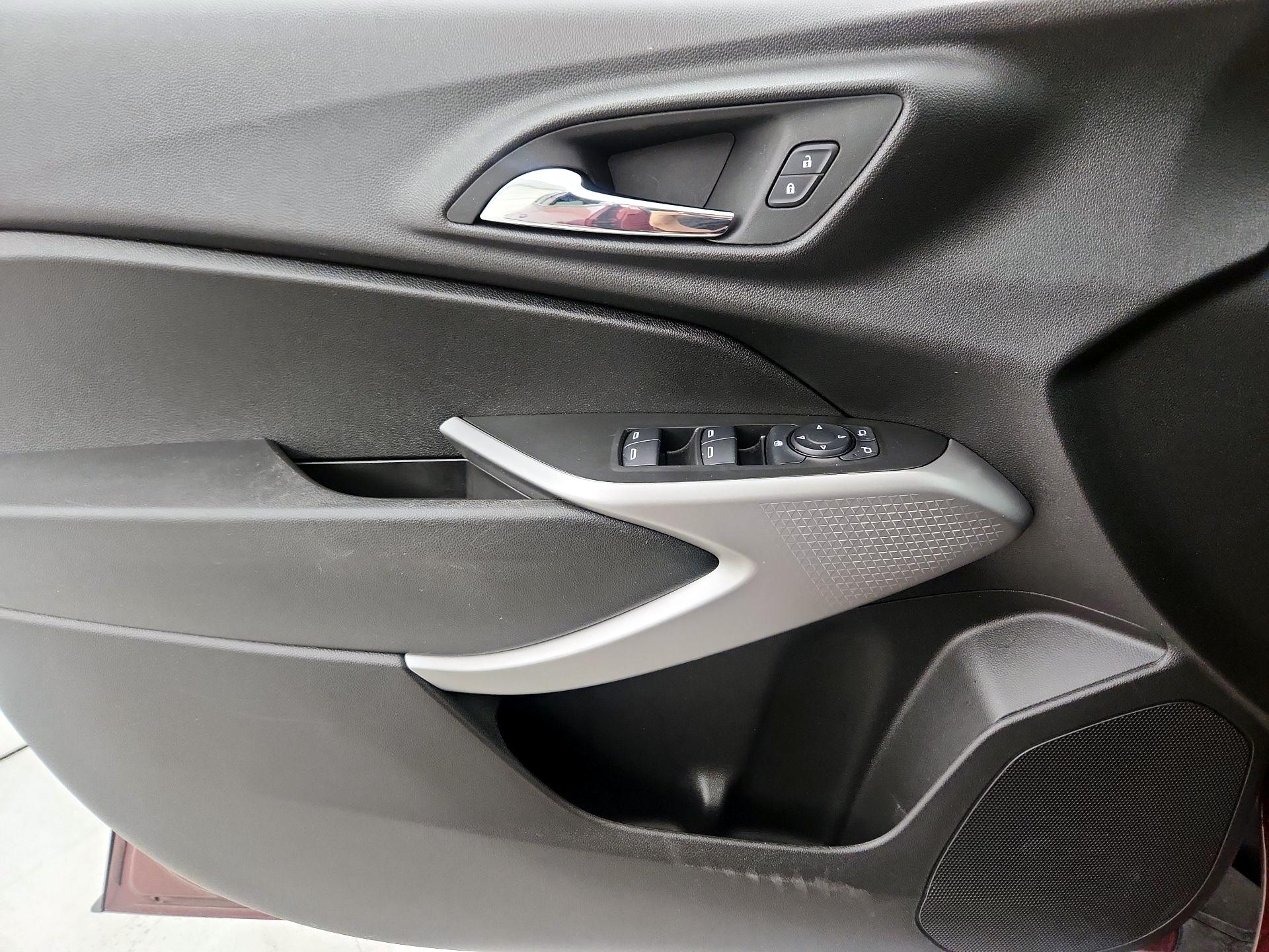 Thumbnail: 2024 Chevrolet Trax - 12
