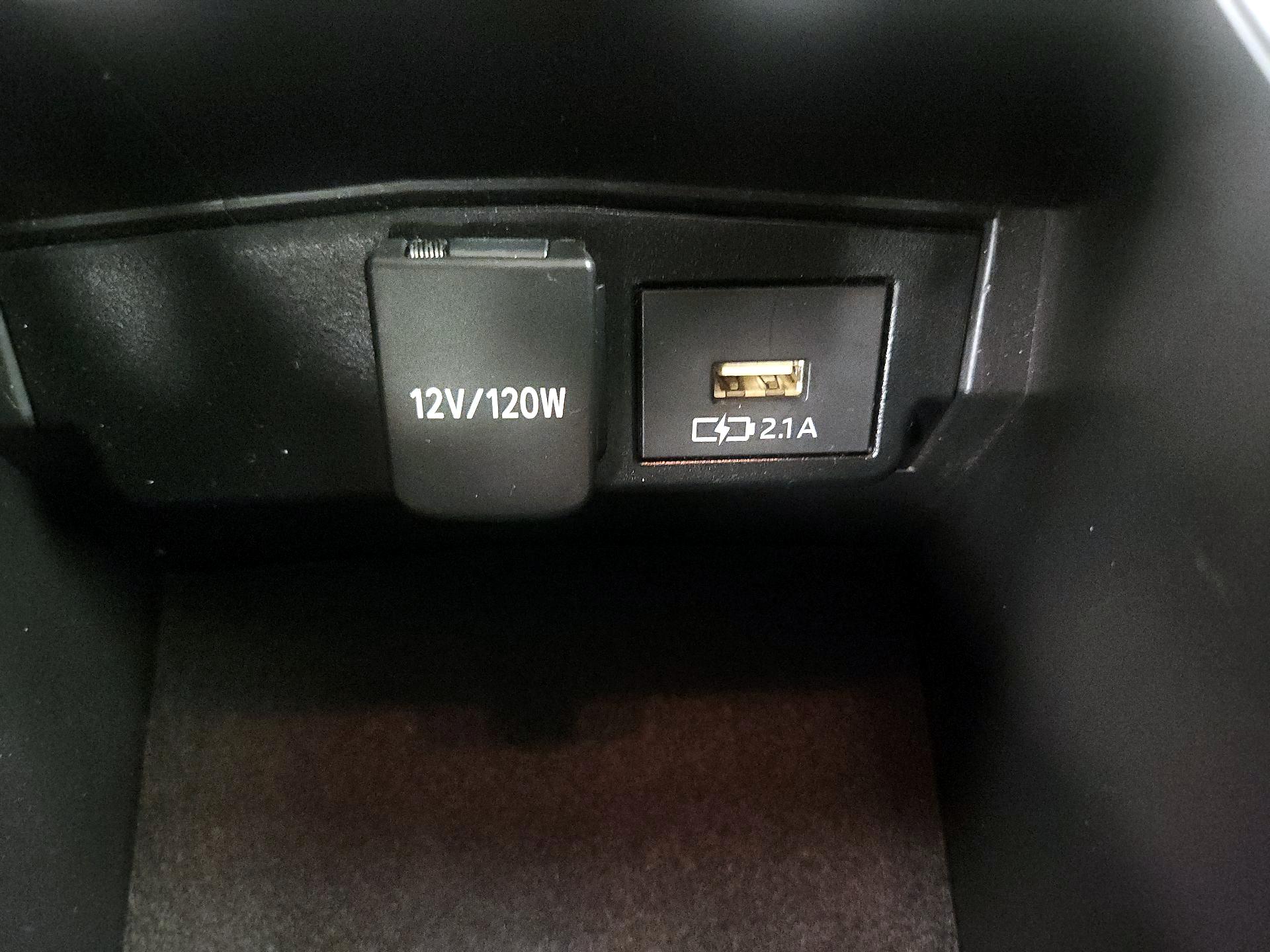 Thumbnail: 2021 Toyota Corolla - 18