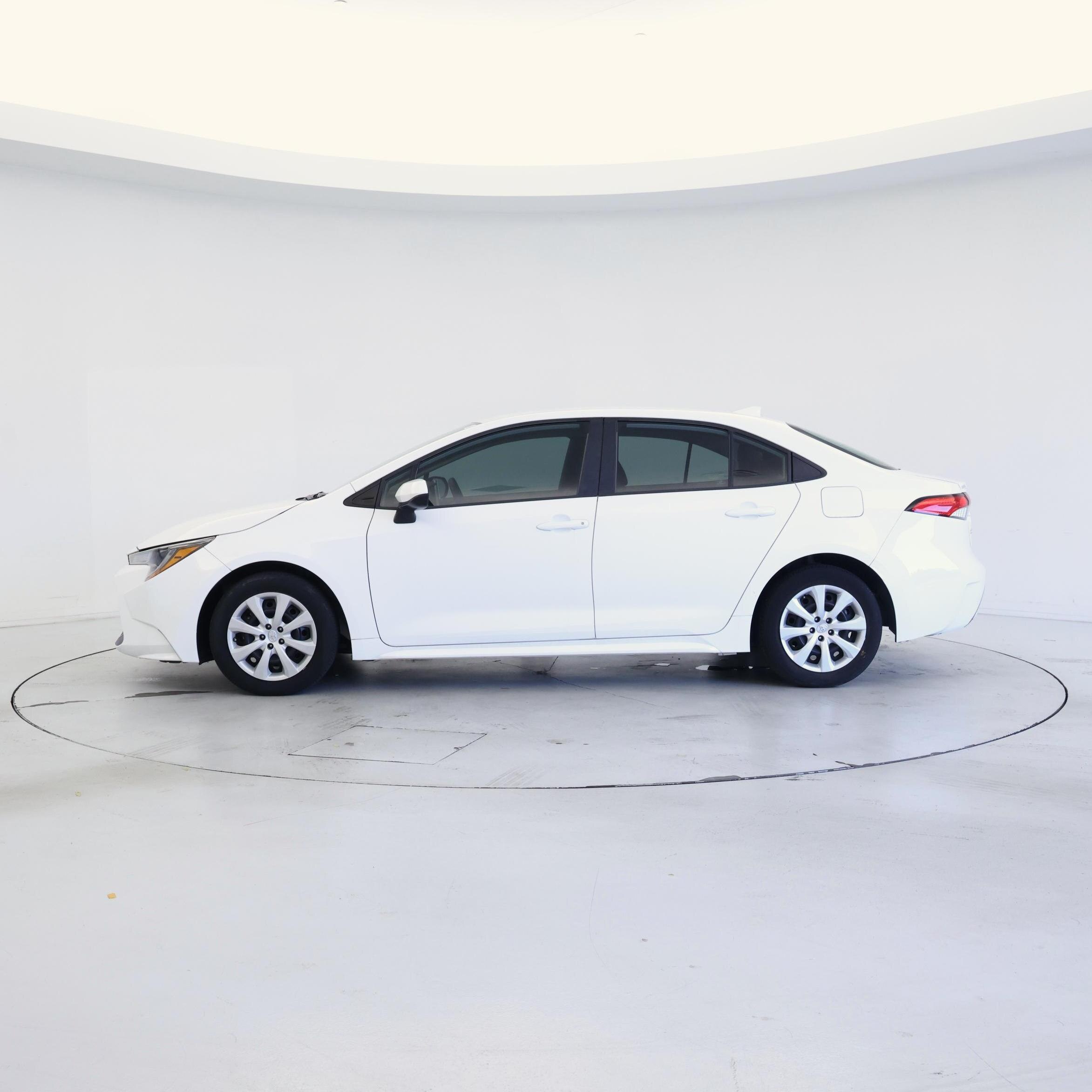 Thumbnail: 2021 Toyota Corolla - 3