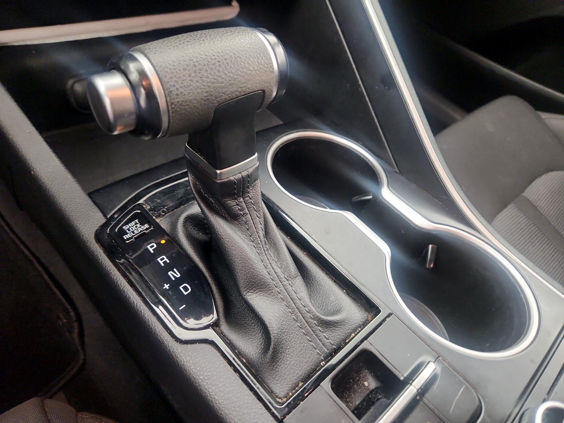 Thumbnail: 2022 Kia K5 - 17