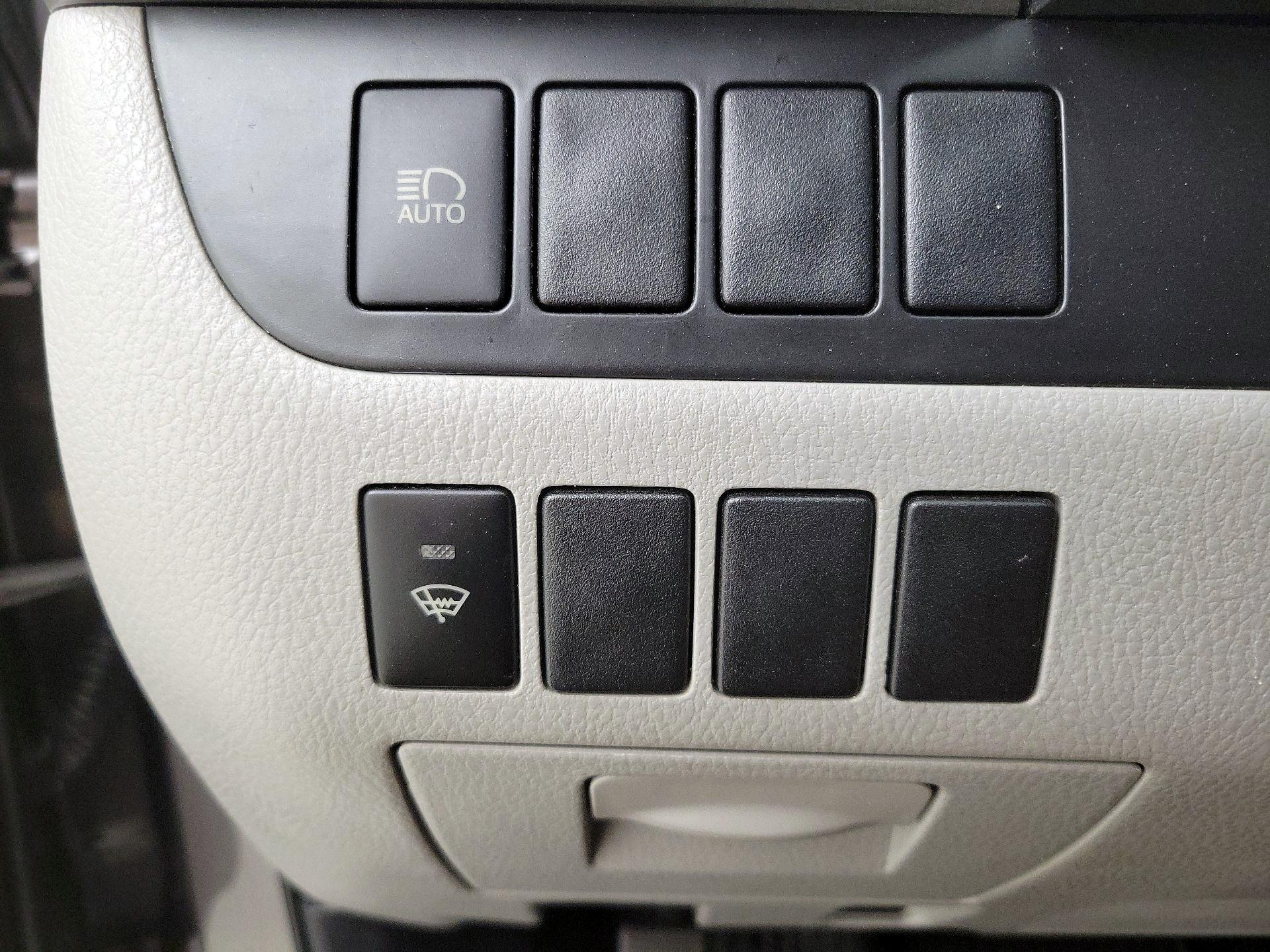 Thumbnail: 2019 Toyota Highlander - 13