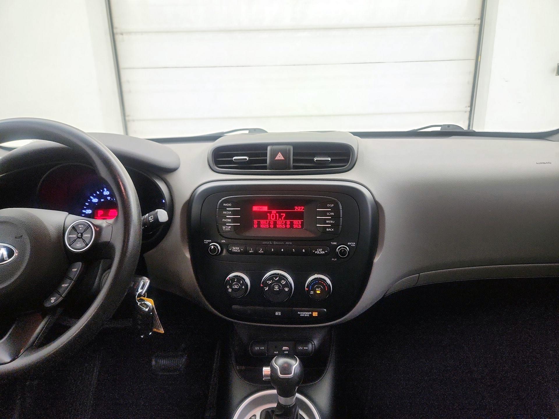 Thumbnail: 2016 Kia Soul - 9