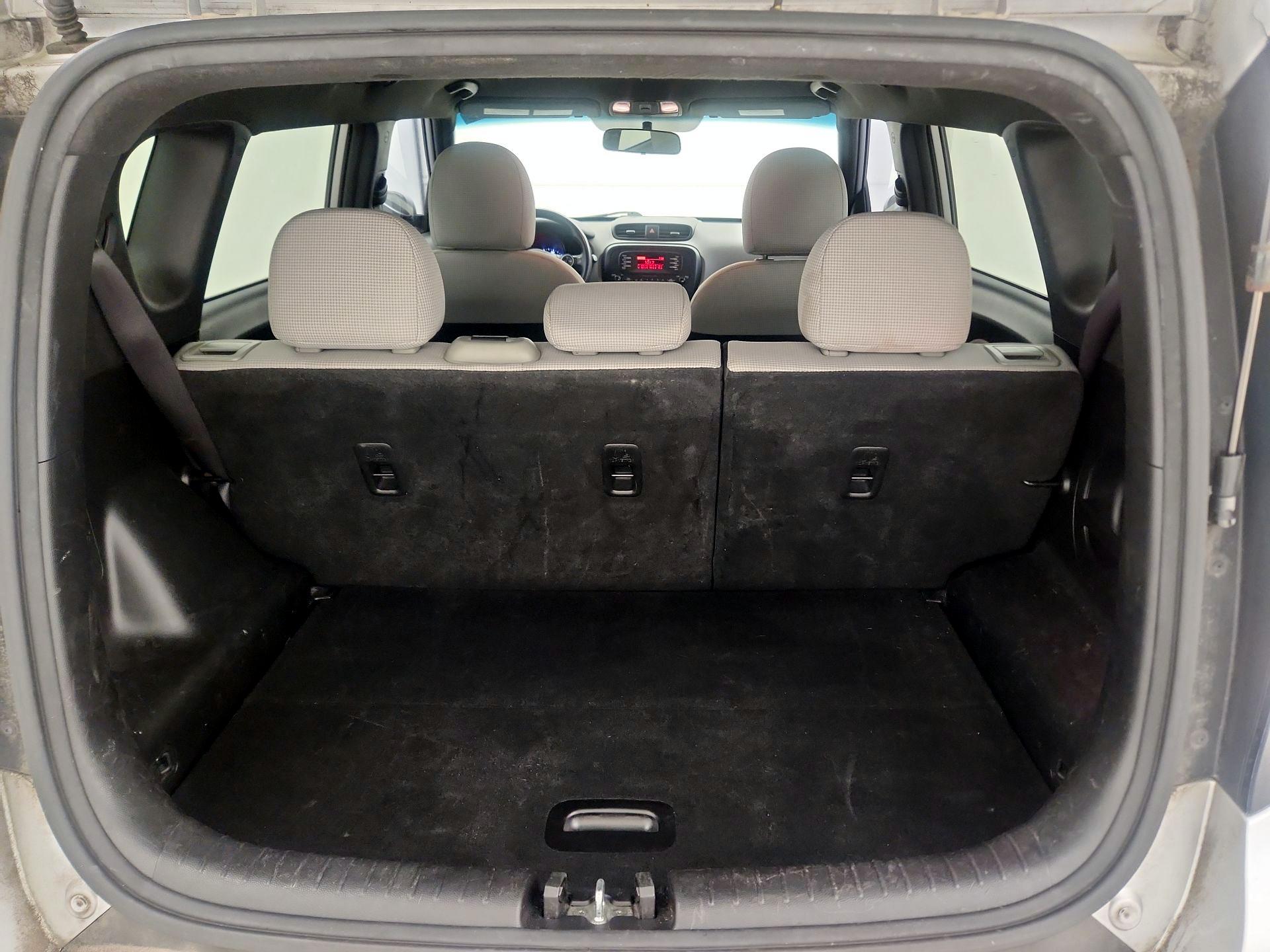 Thumbnail: 2016 Kia Soul - 19