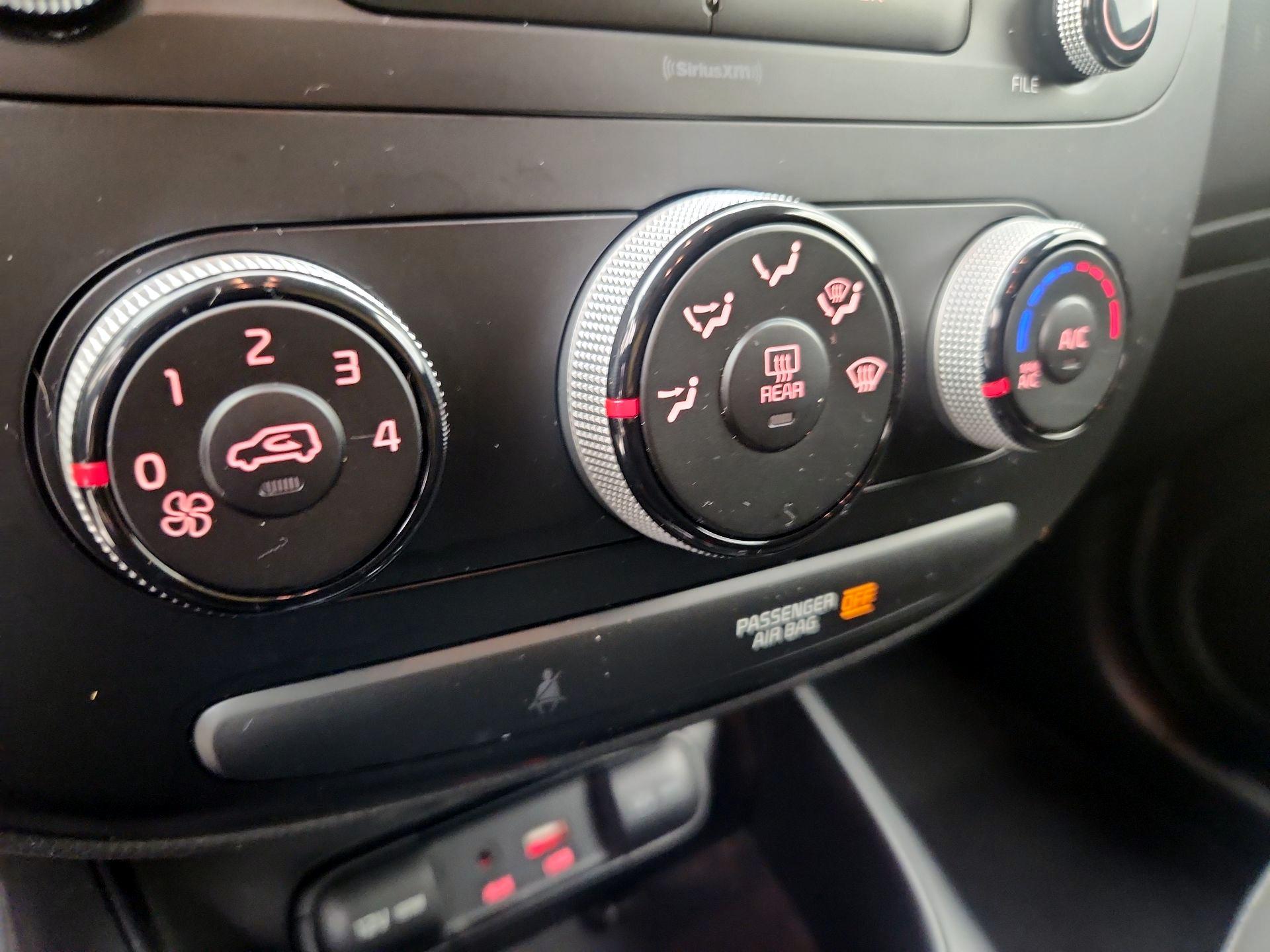 Thumbnail: 2017 Kia Soul - 16
