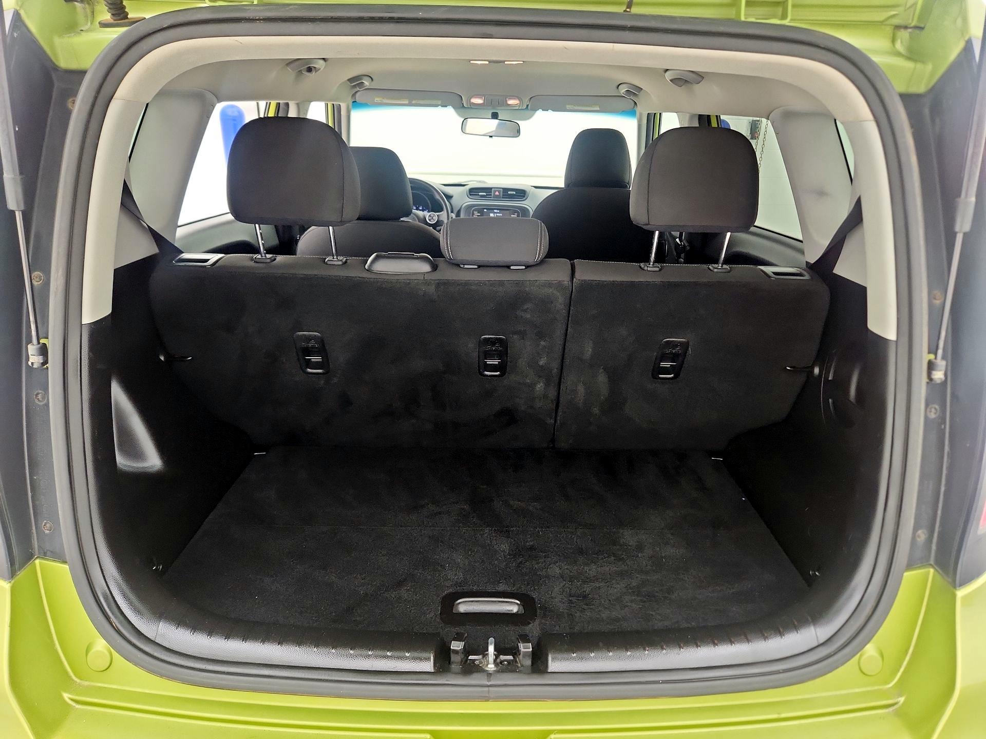 Thumbnail: 2017 Kia Soul - 20