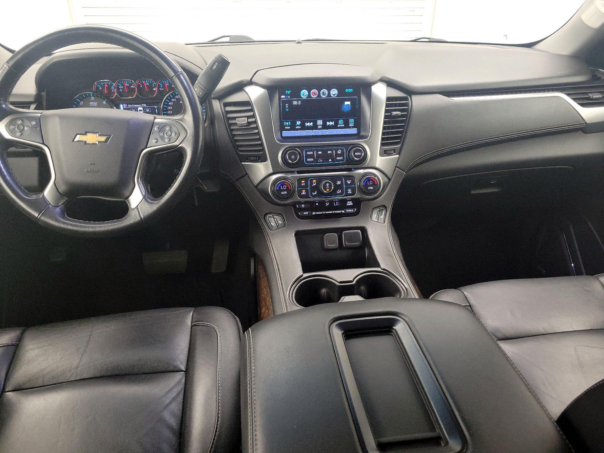 Thumbnail: 2019 Chevrolet Suburban - 9