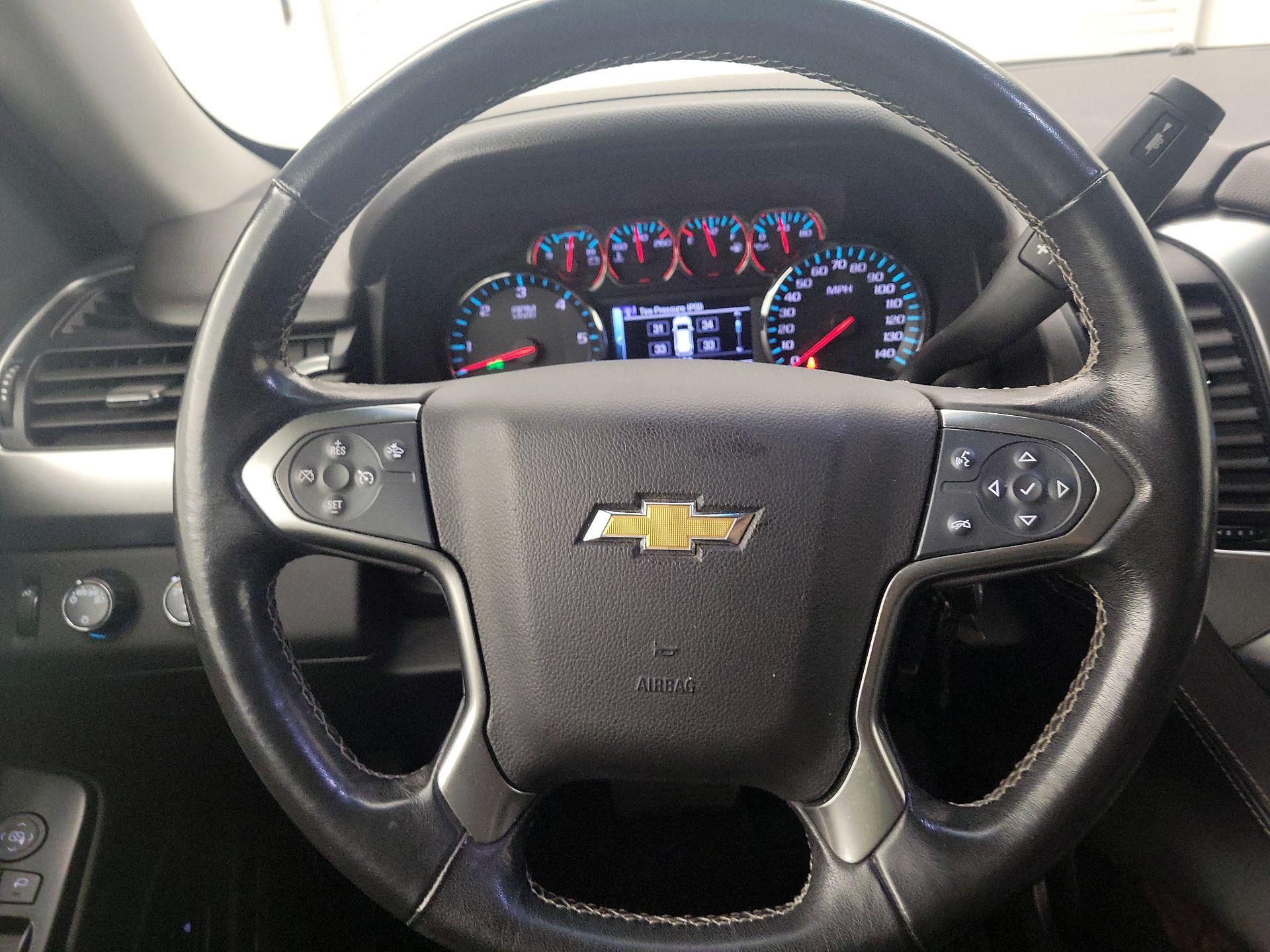 Thumbnail: 2019 Chevrolet Suburban - 10