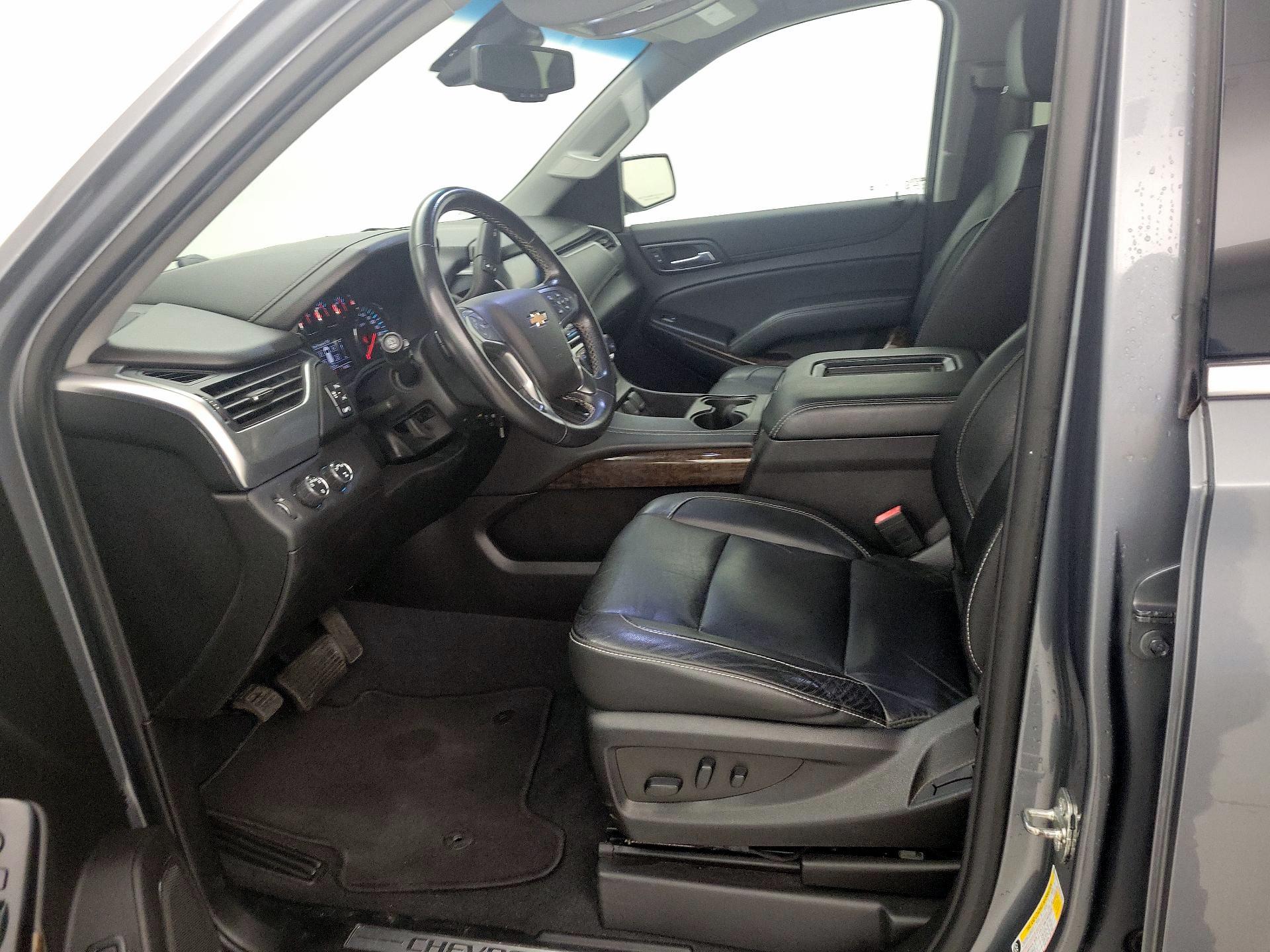 Thumbnail: 2019 Chevrolet Suburban - 11