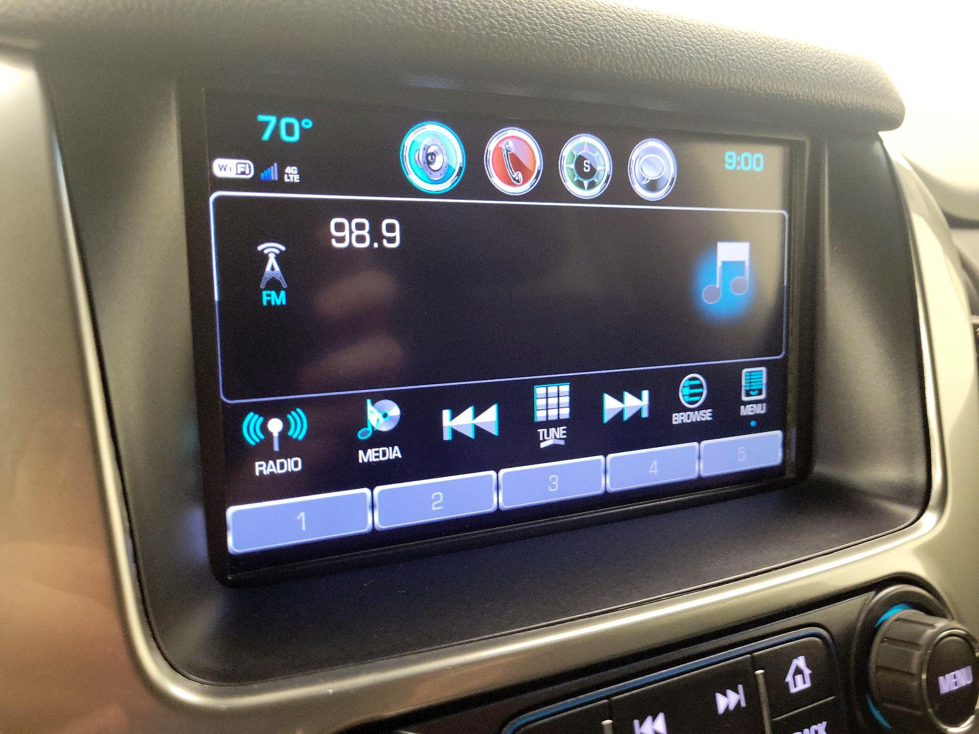 Thumbnail: 2019 Chevrolet Suburban - 15