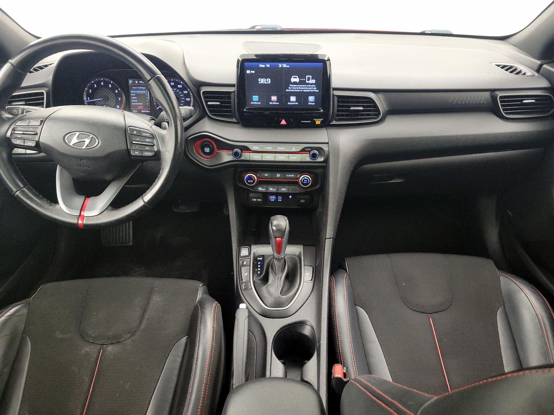Thumbnail: 2019 Hyundai Veloster - 9
