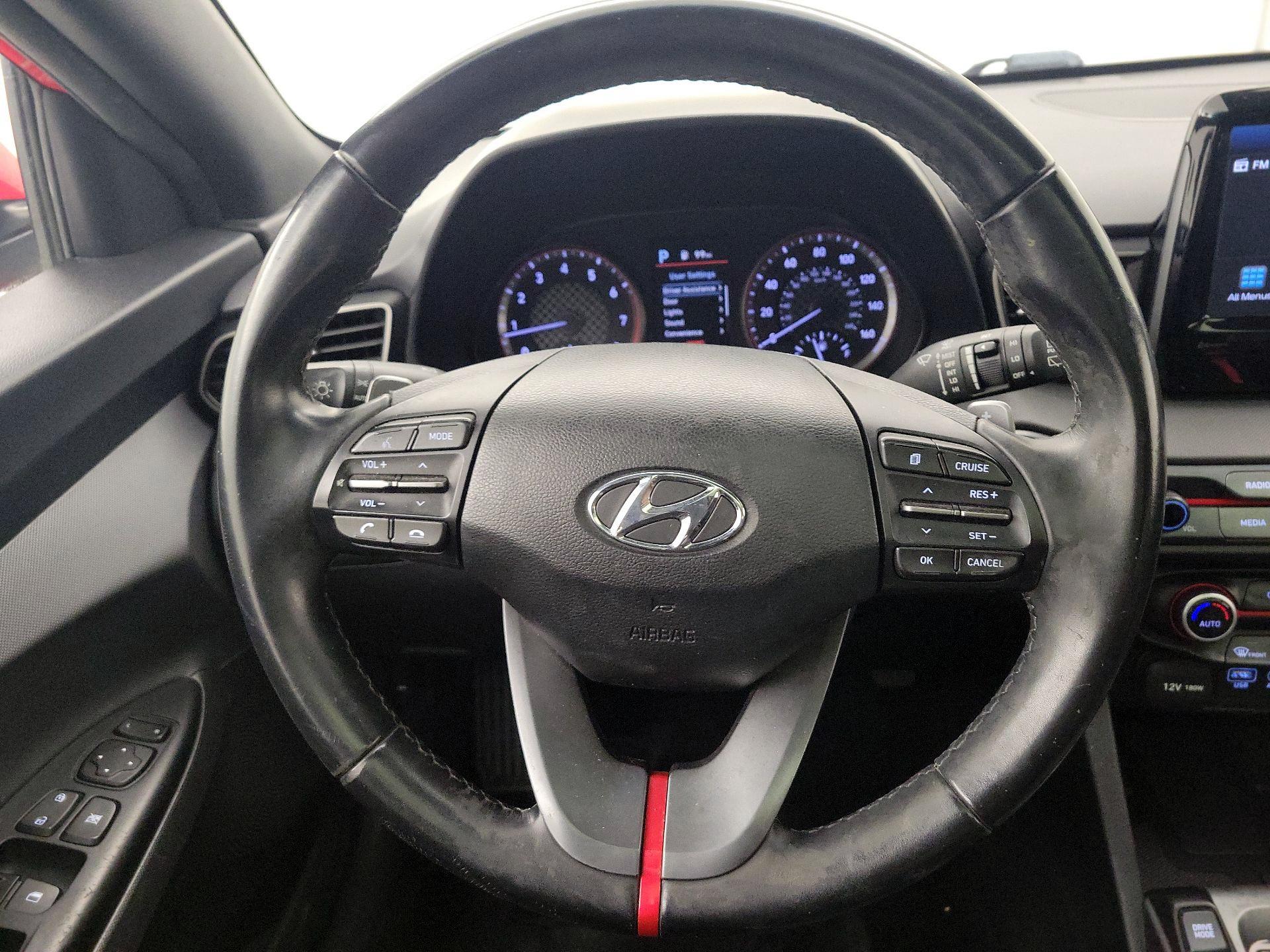 Thumbnail: 2019 Hyundai Veloster - 10