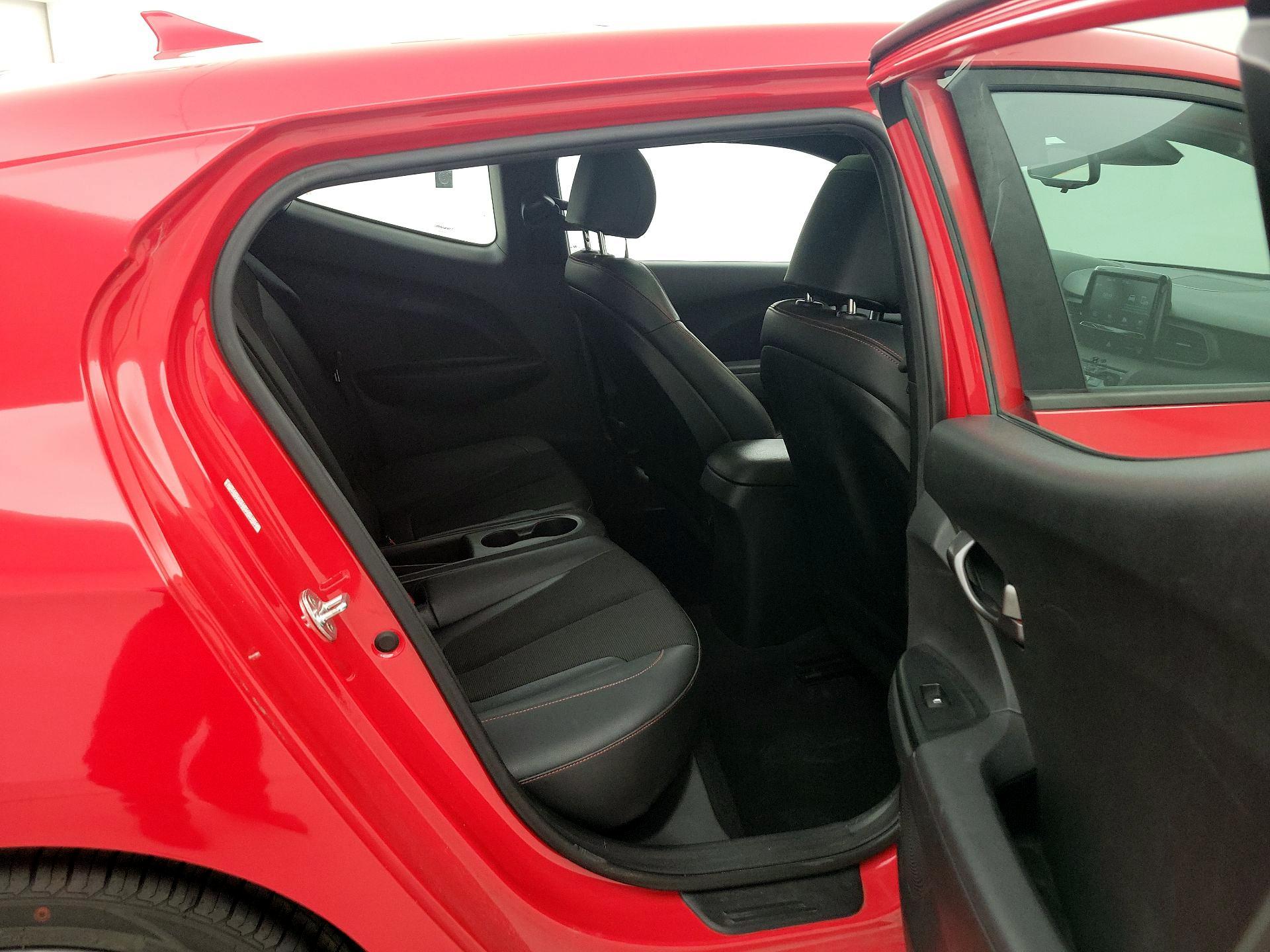 Thumbnail: 2019 Hyundai Veloster - 20