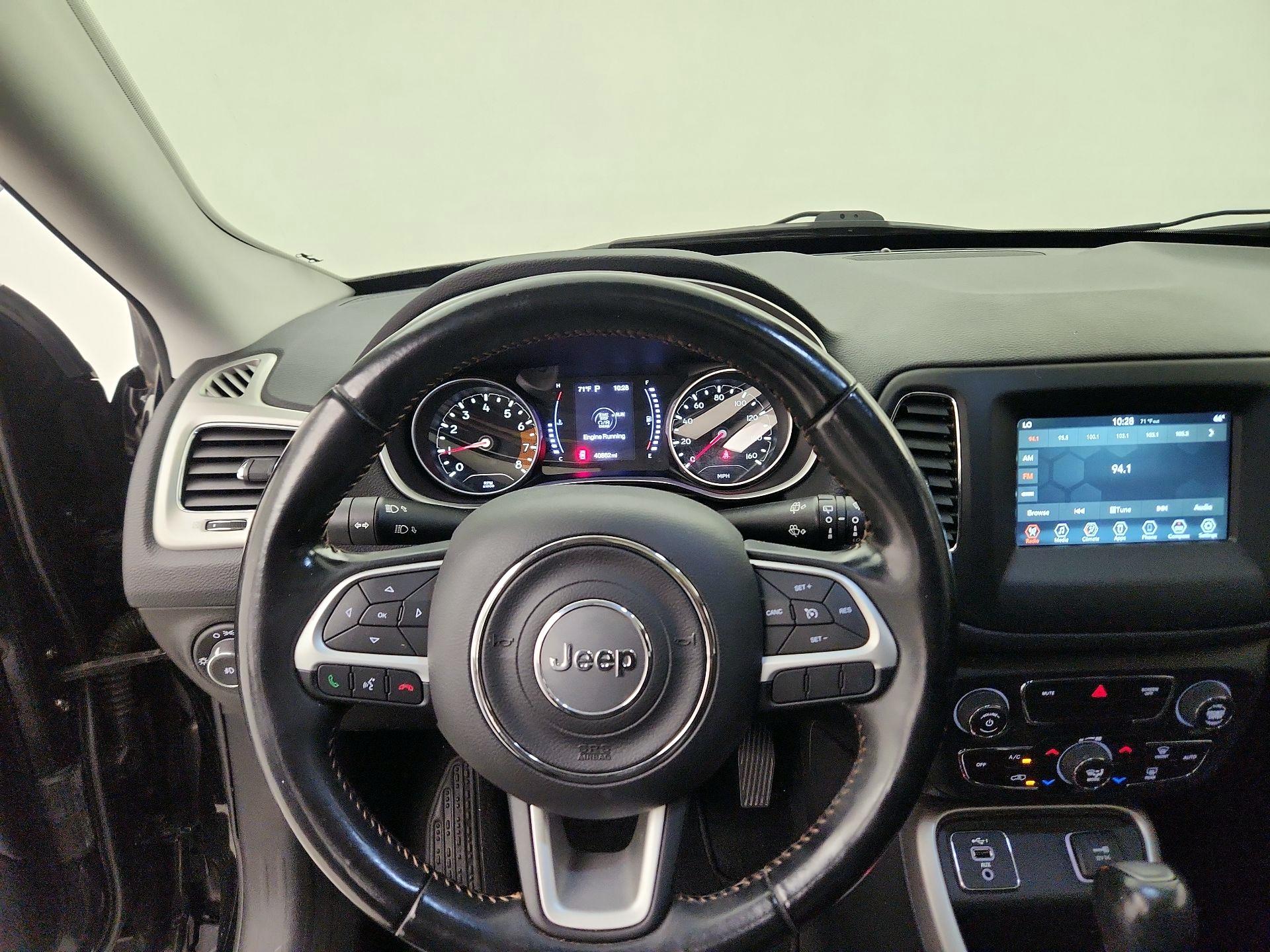Thumbnail: 2020 Jeep Compass - 10