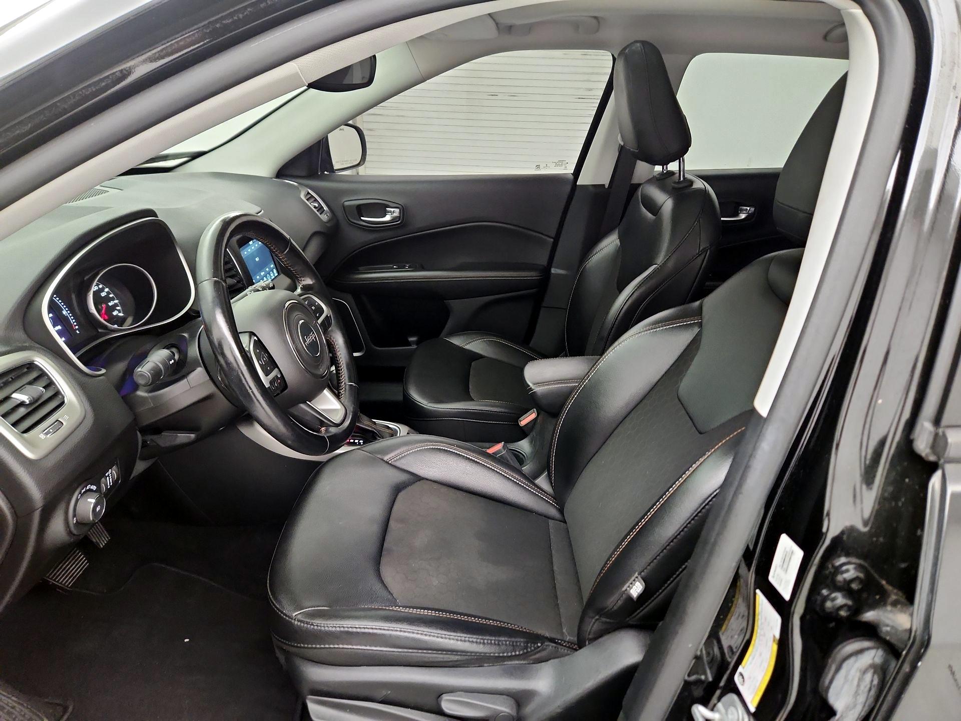 Thumbnail: 2020 Jeep Compass - 11