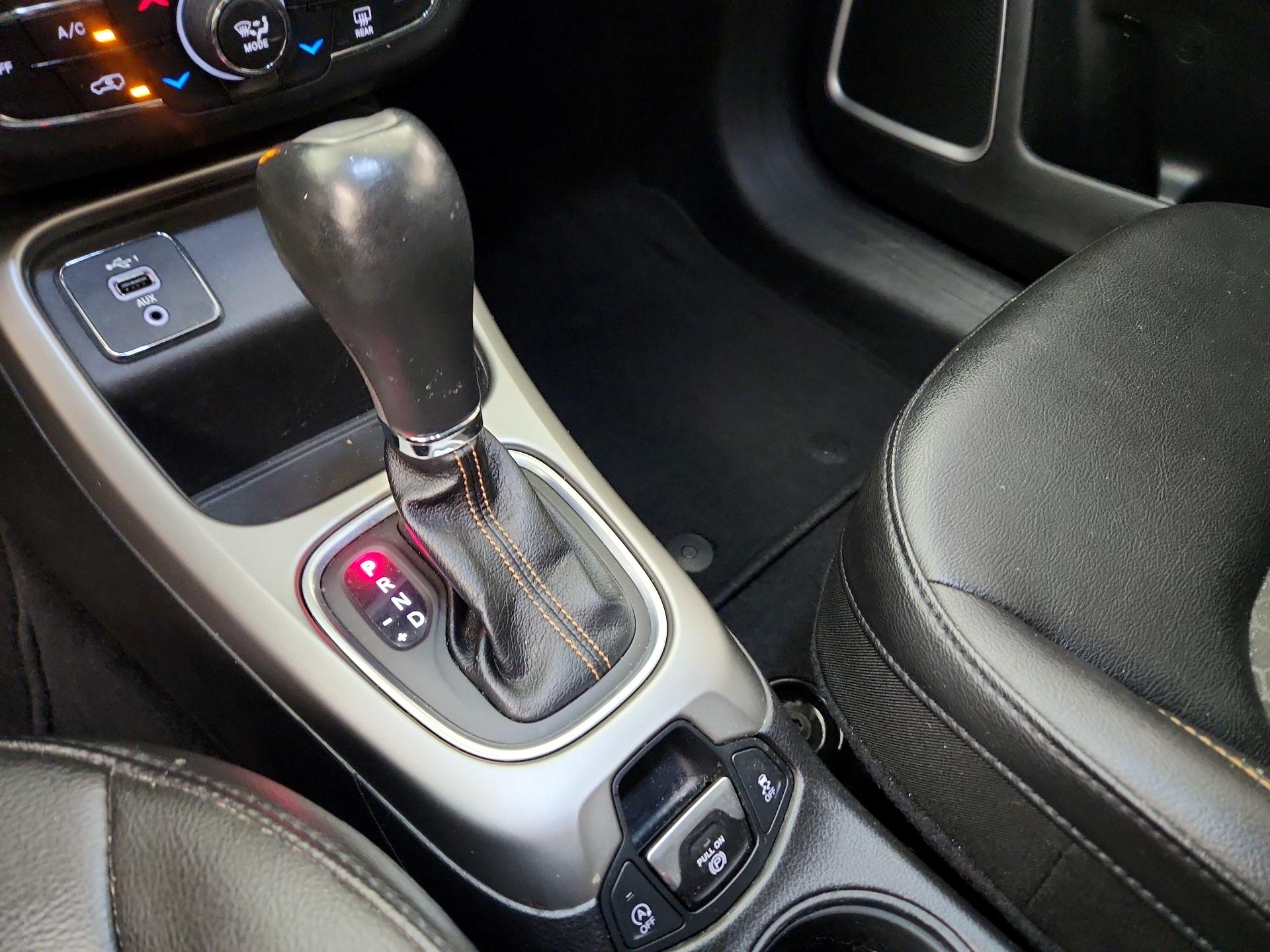 Thumbnail: 2020 Jeep Compass - 17
