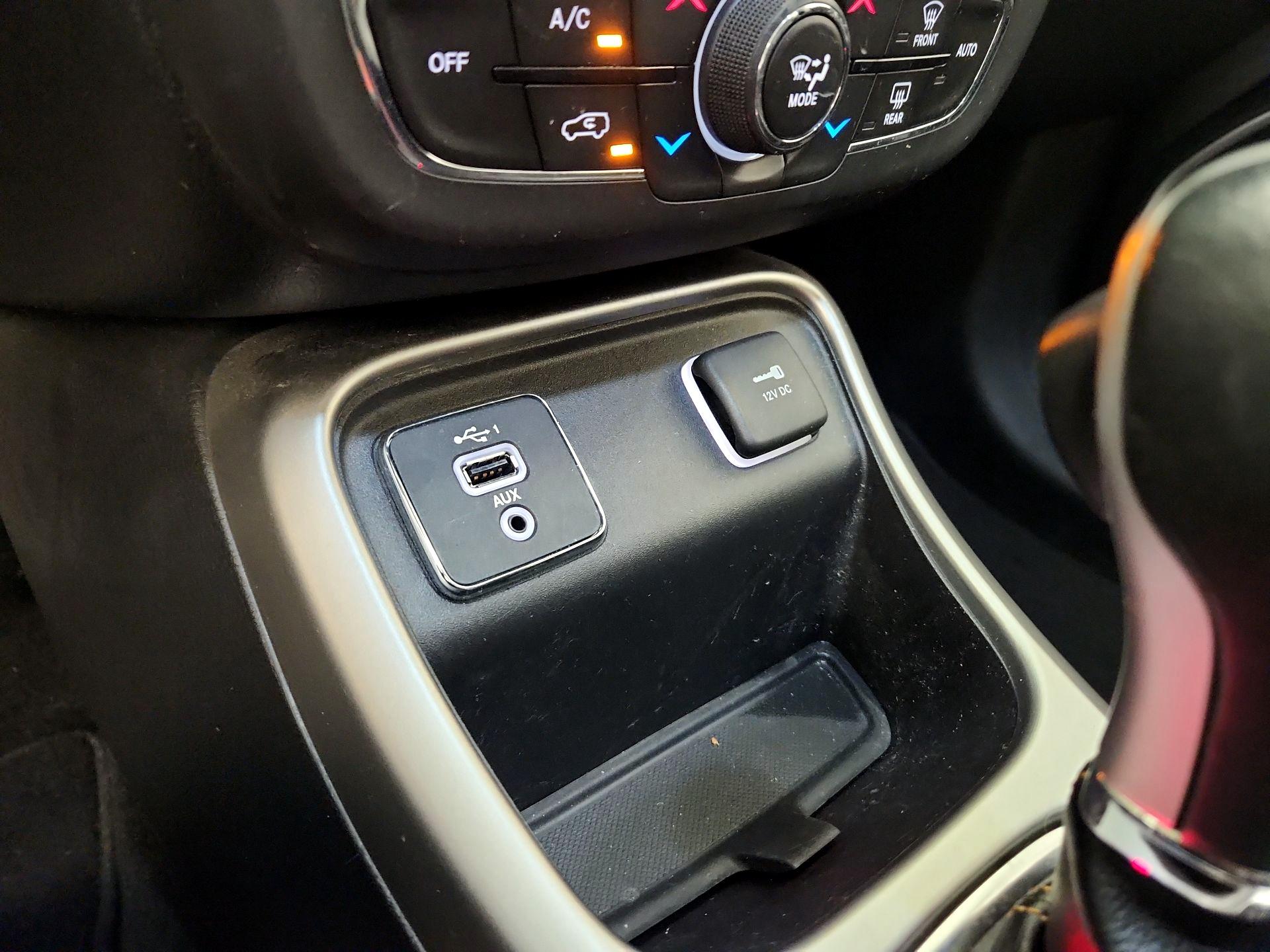 Thumbnail: 2020 Jeep Compass - 18