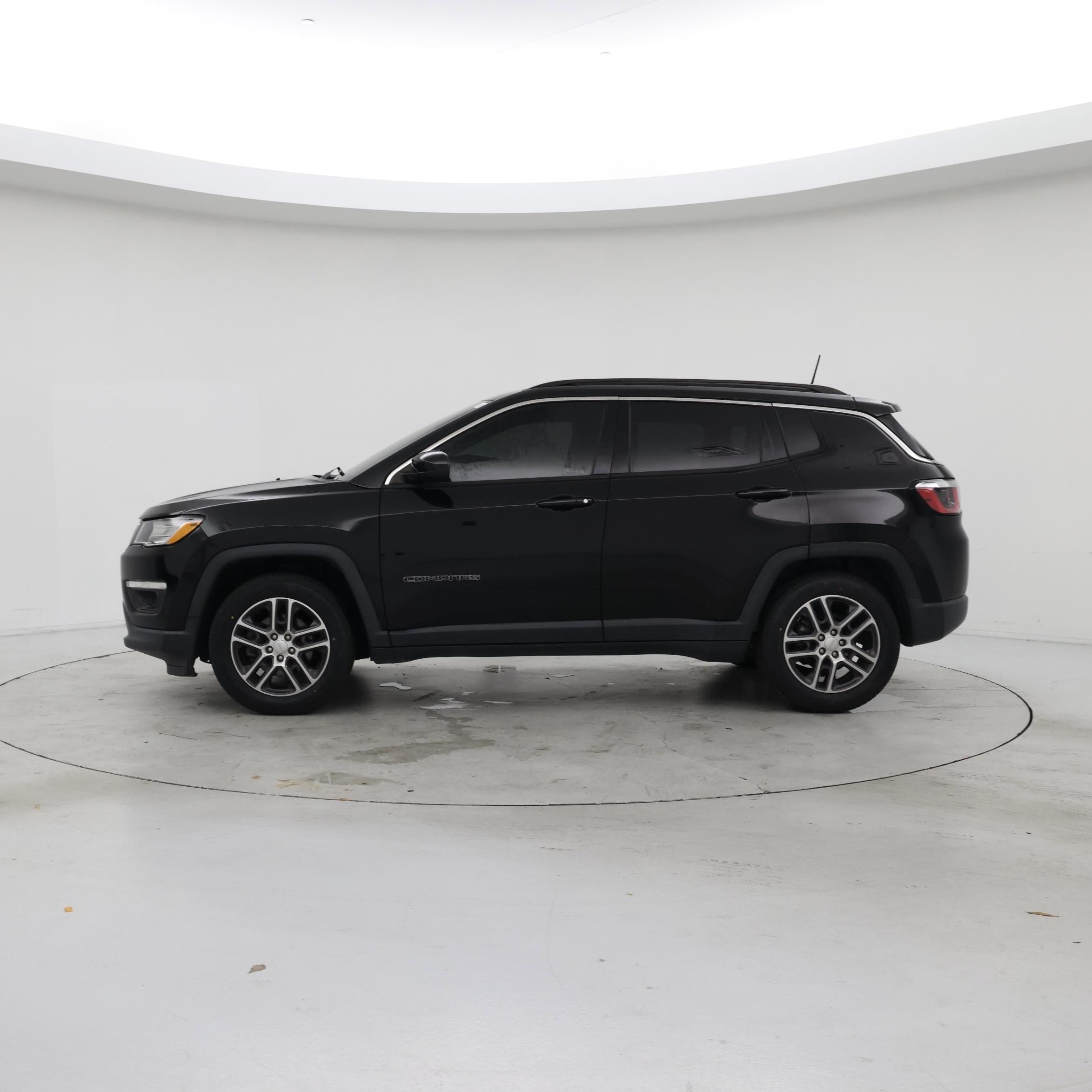Thumbnail: 2020 Jeep Compass - 3