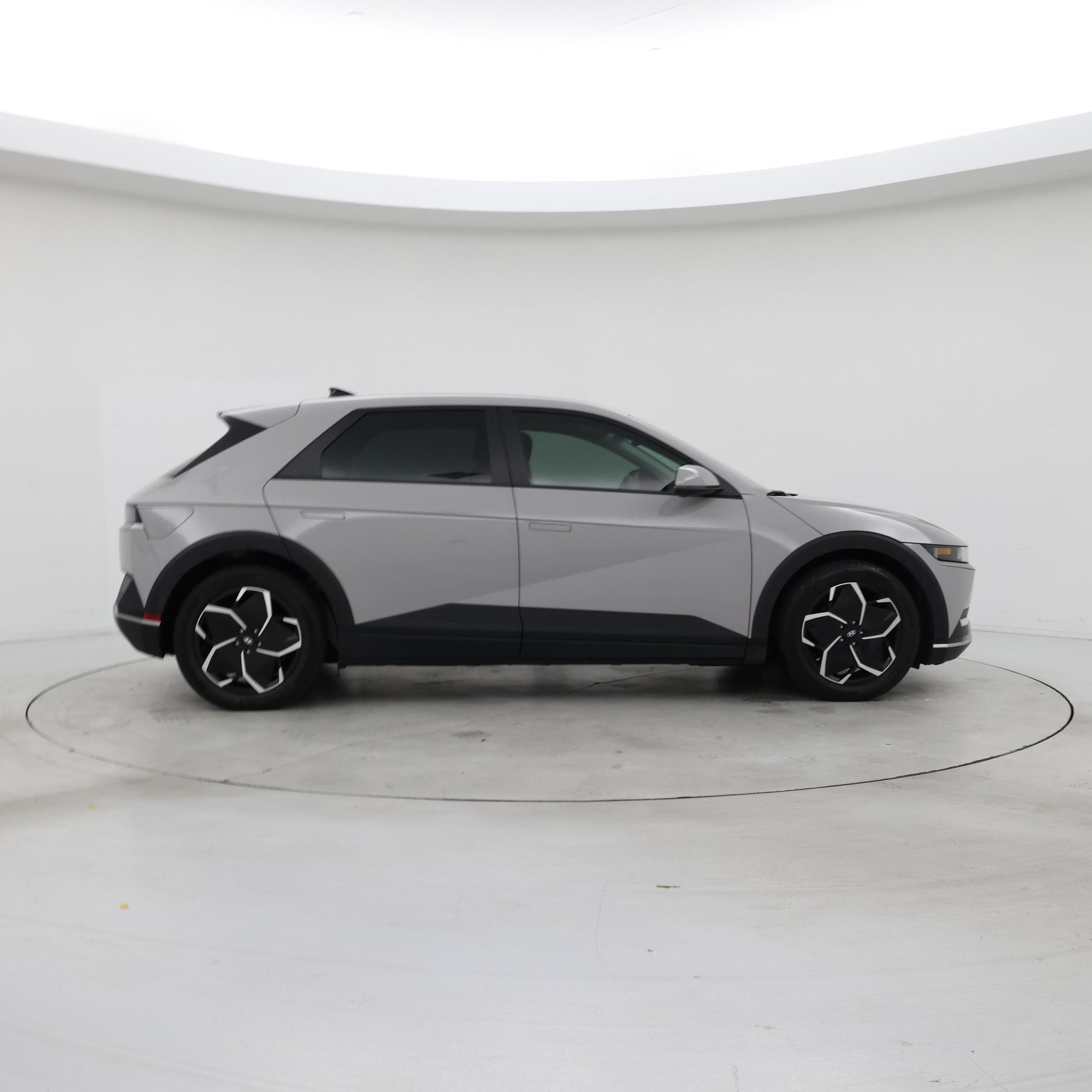 Thumbnail: 2024 Hyundai Ioniq 5 - 7