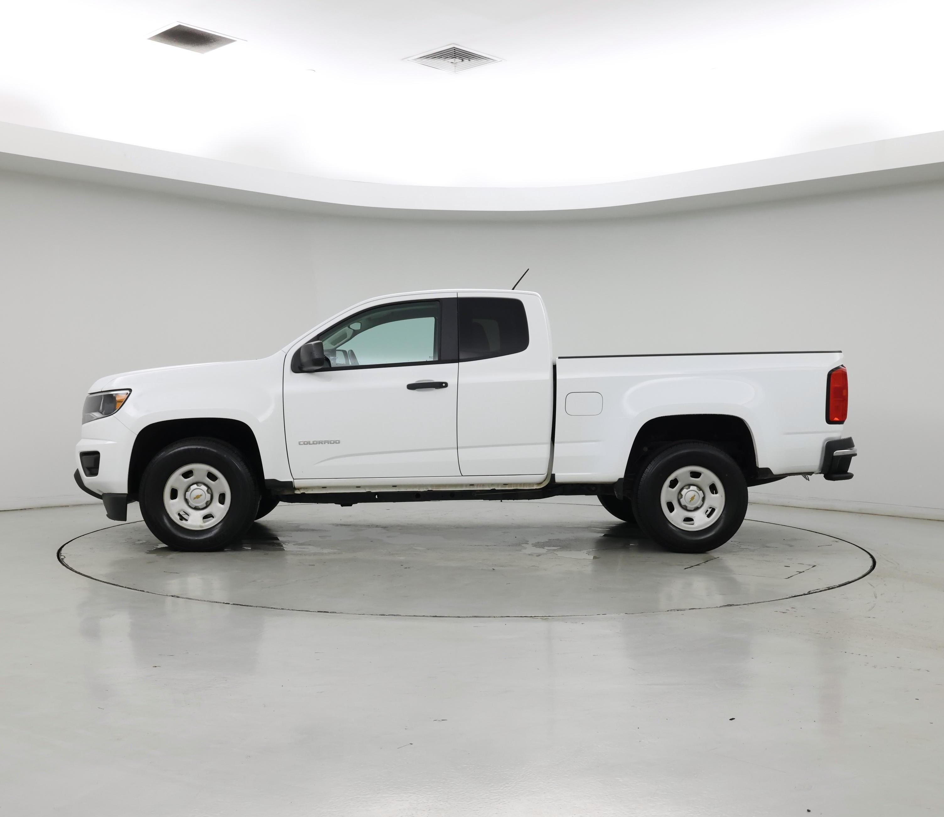 Thumbnail: 2020 Chevrolet Colorado - 3