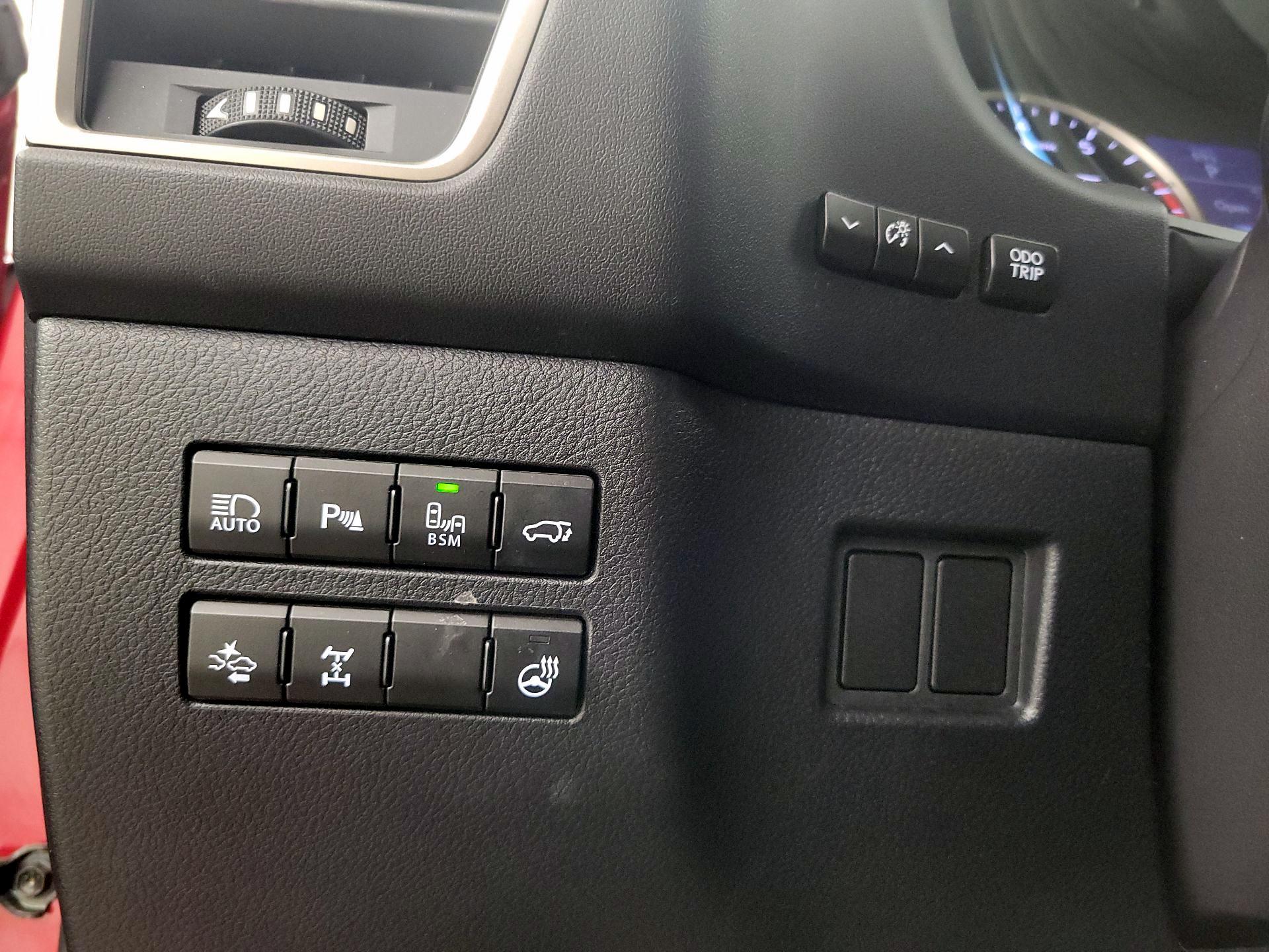 Thumbnail: 2015 Lexus NX - 11