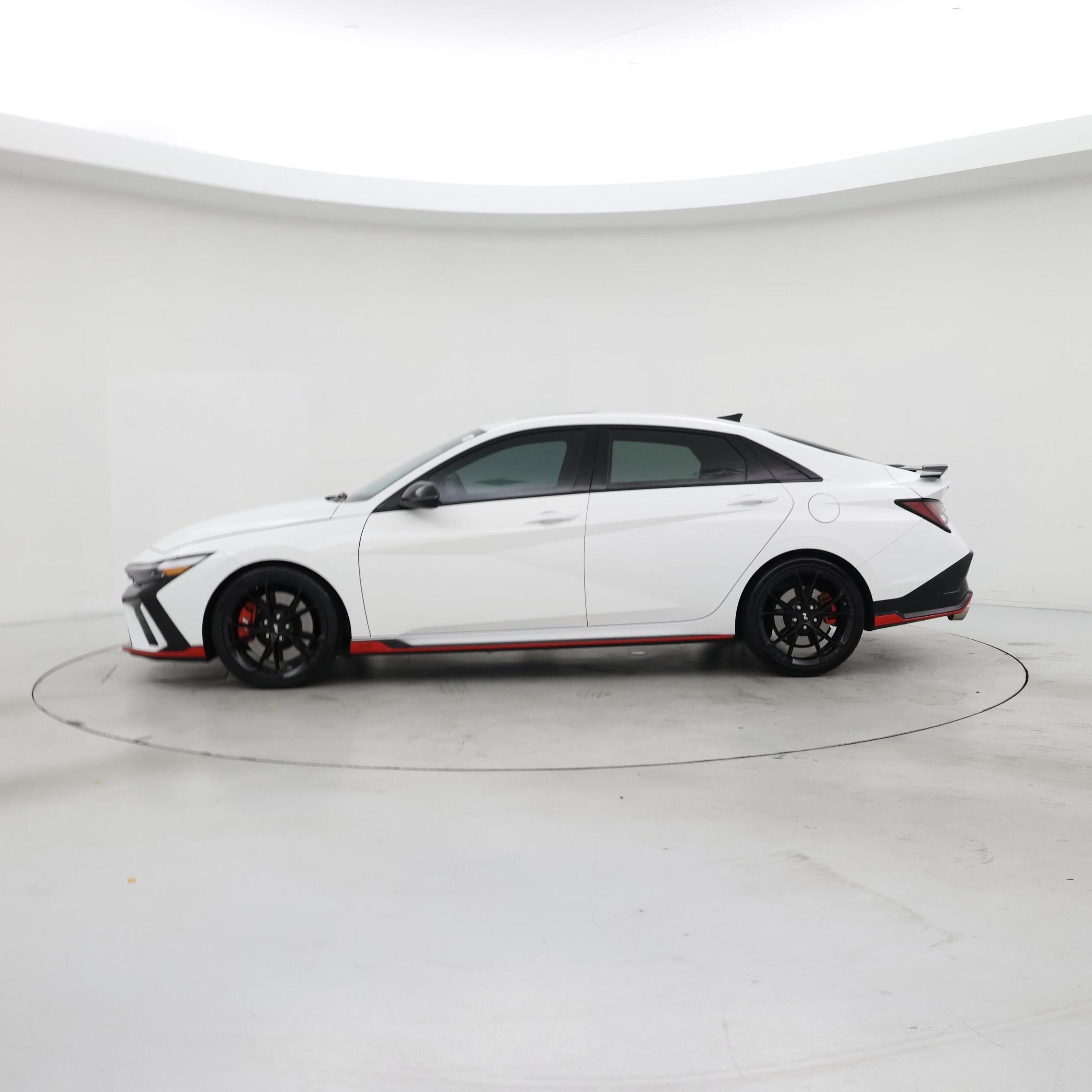 Thumbnail: 2024 Hyundai Elantra - 3