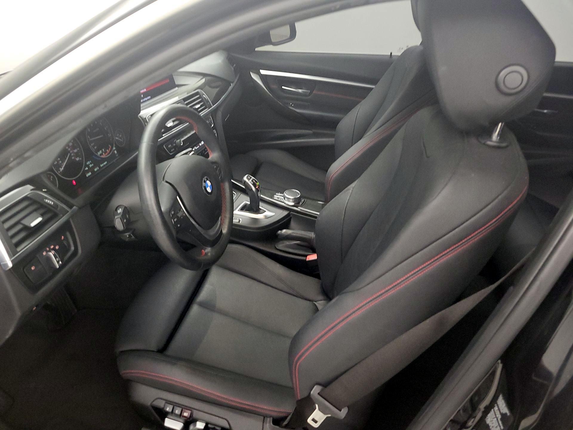 Thumbnail: 2018 BMW 3 Series - 11