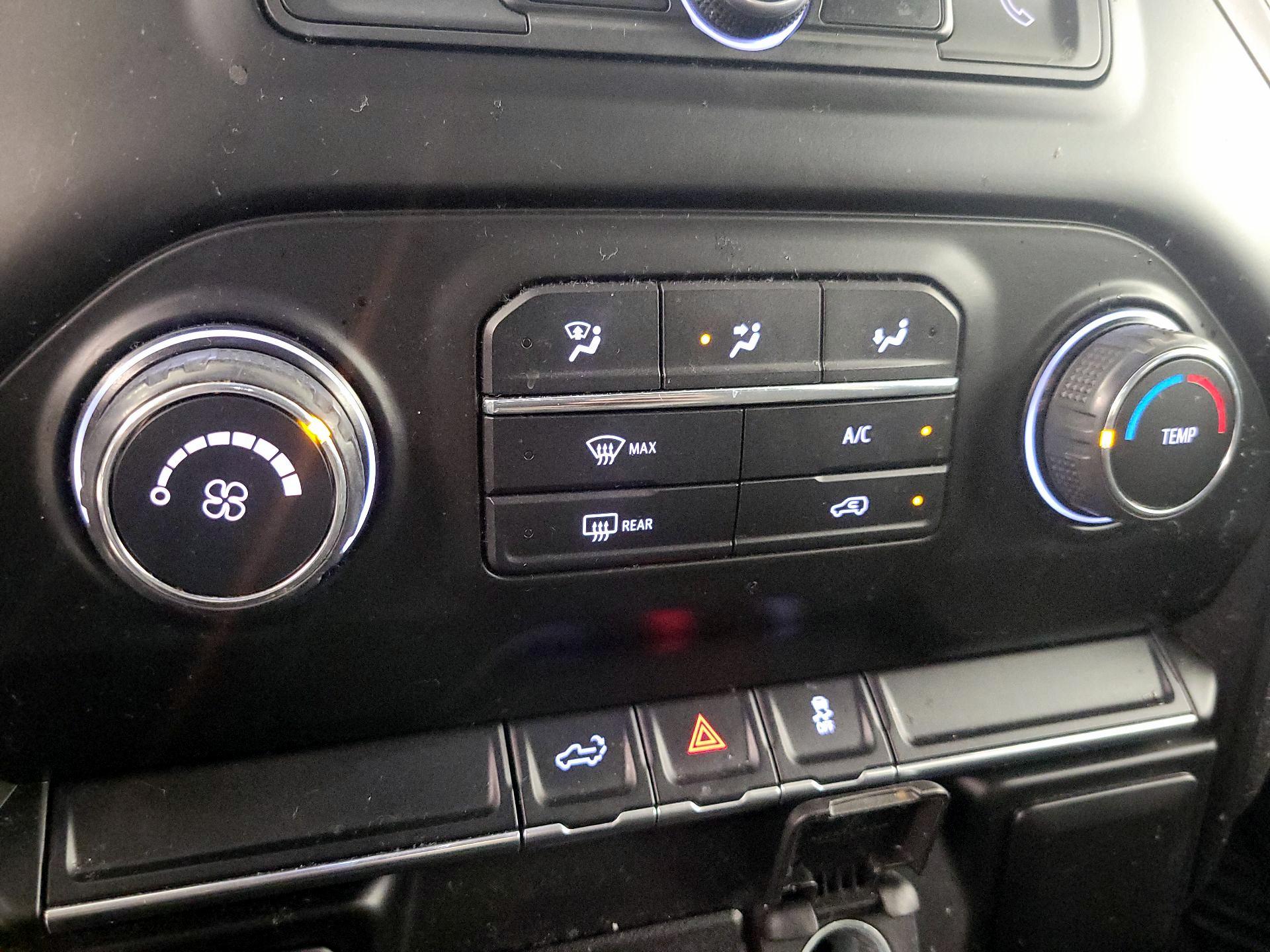 Thumbnail: 2019 Chevrolet Silverado 1500 - 16