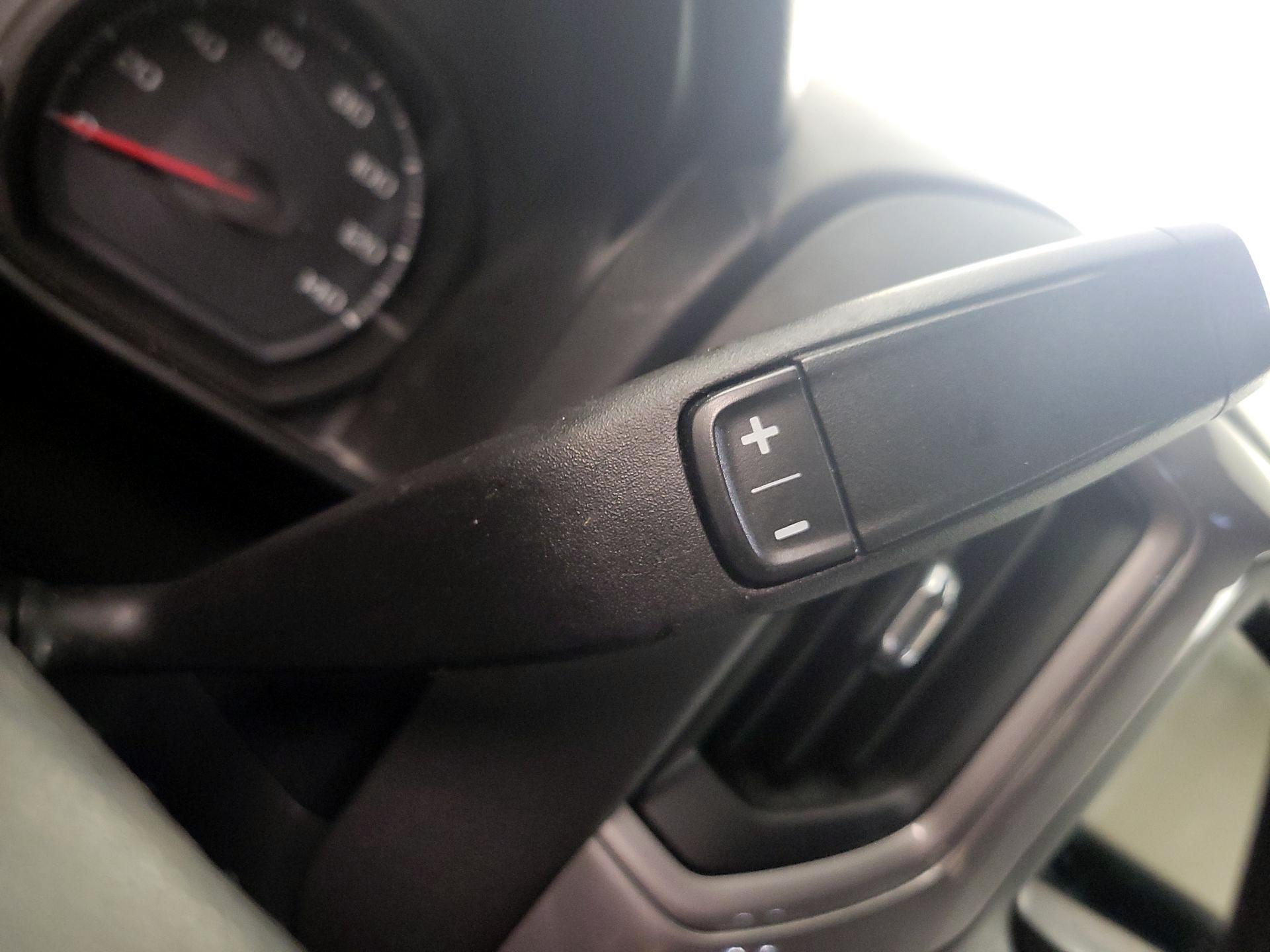 Thumbnail: 2019 Chevrolet Silverado 1500 - 17